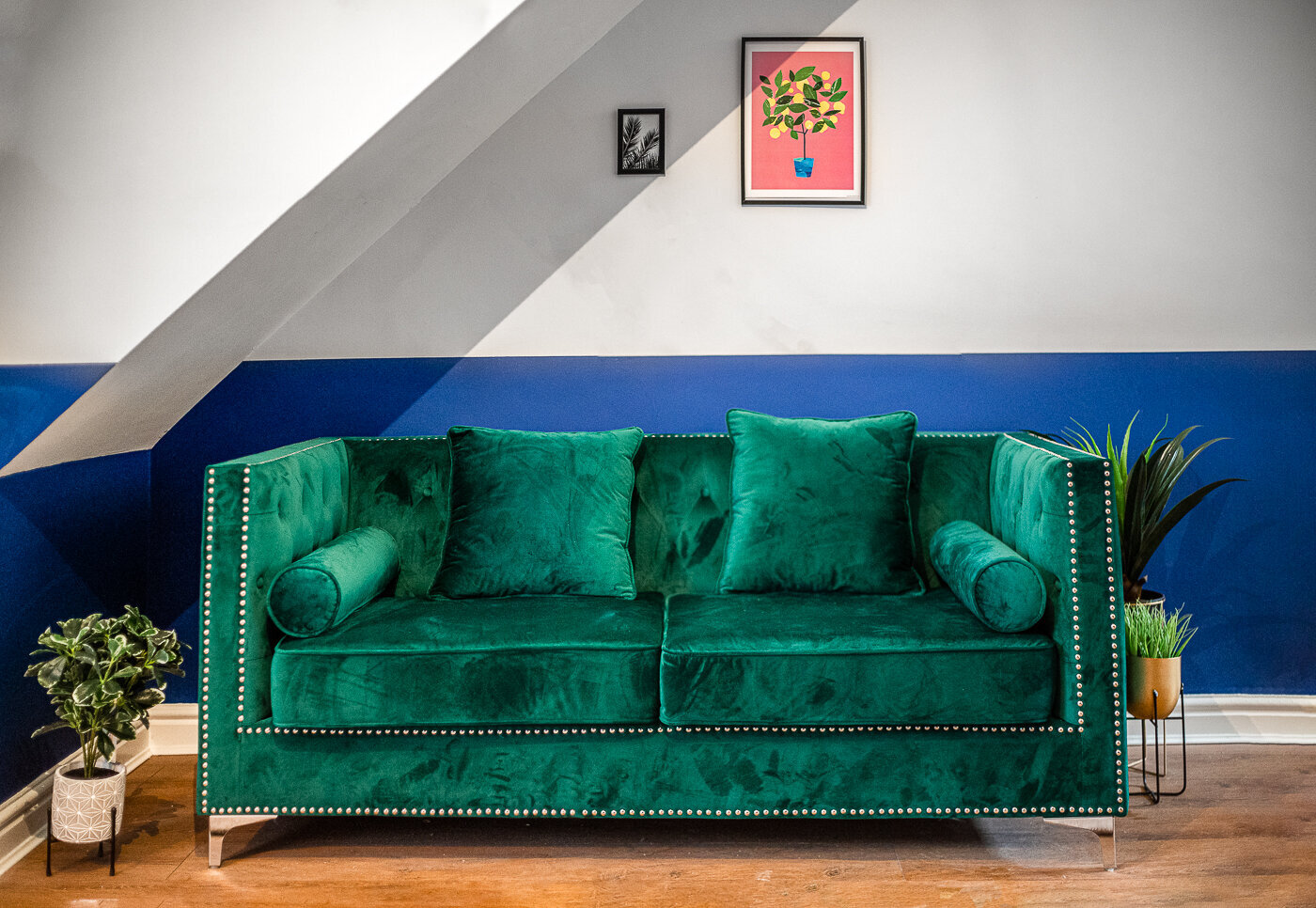 real estate property photography liverpool green sofa