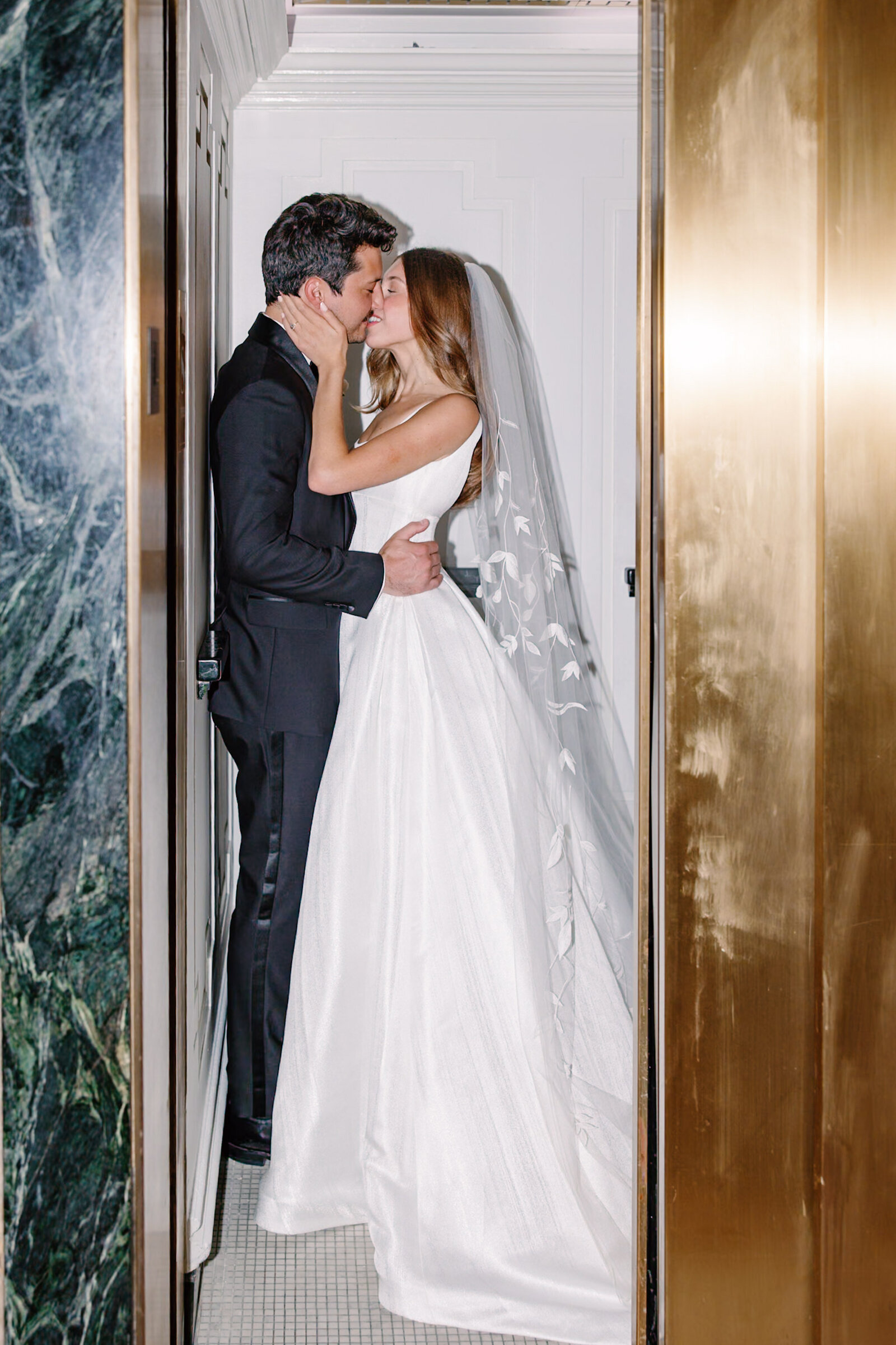 v-reed-summer-noelle-wedding-photography-12