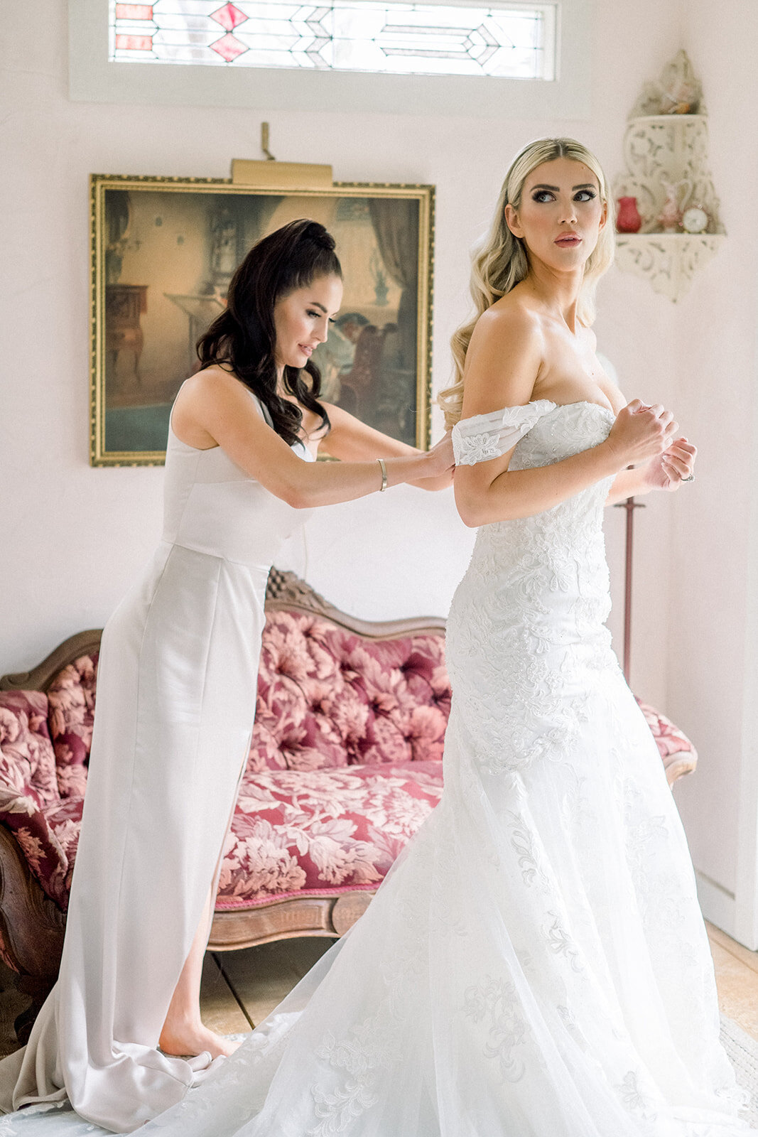 Bride’s Wedding Day Preparations at Union Hill, California