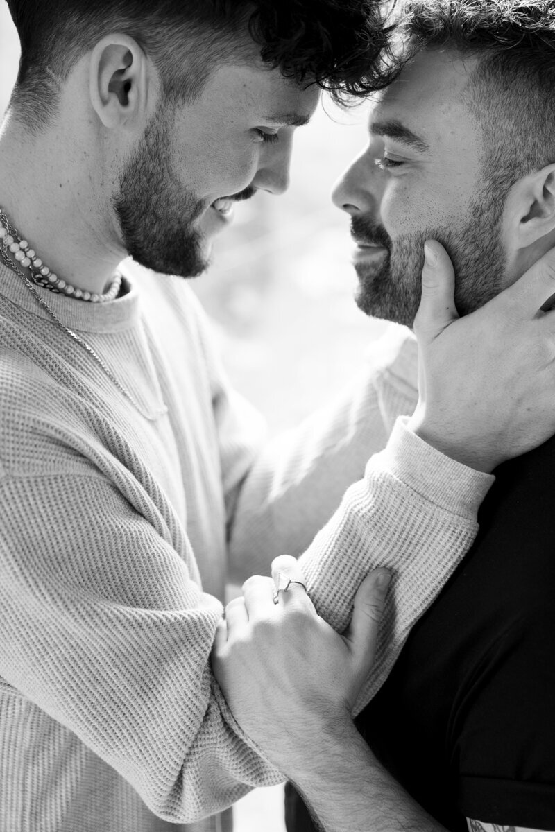 BransonJoe_CoupleShoot_BW-352
