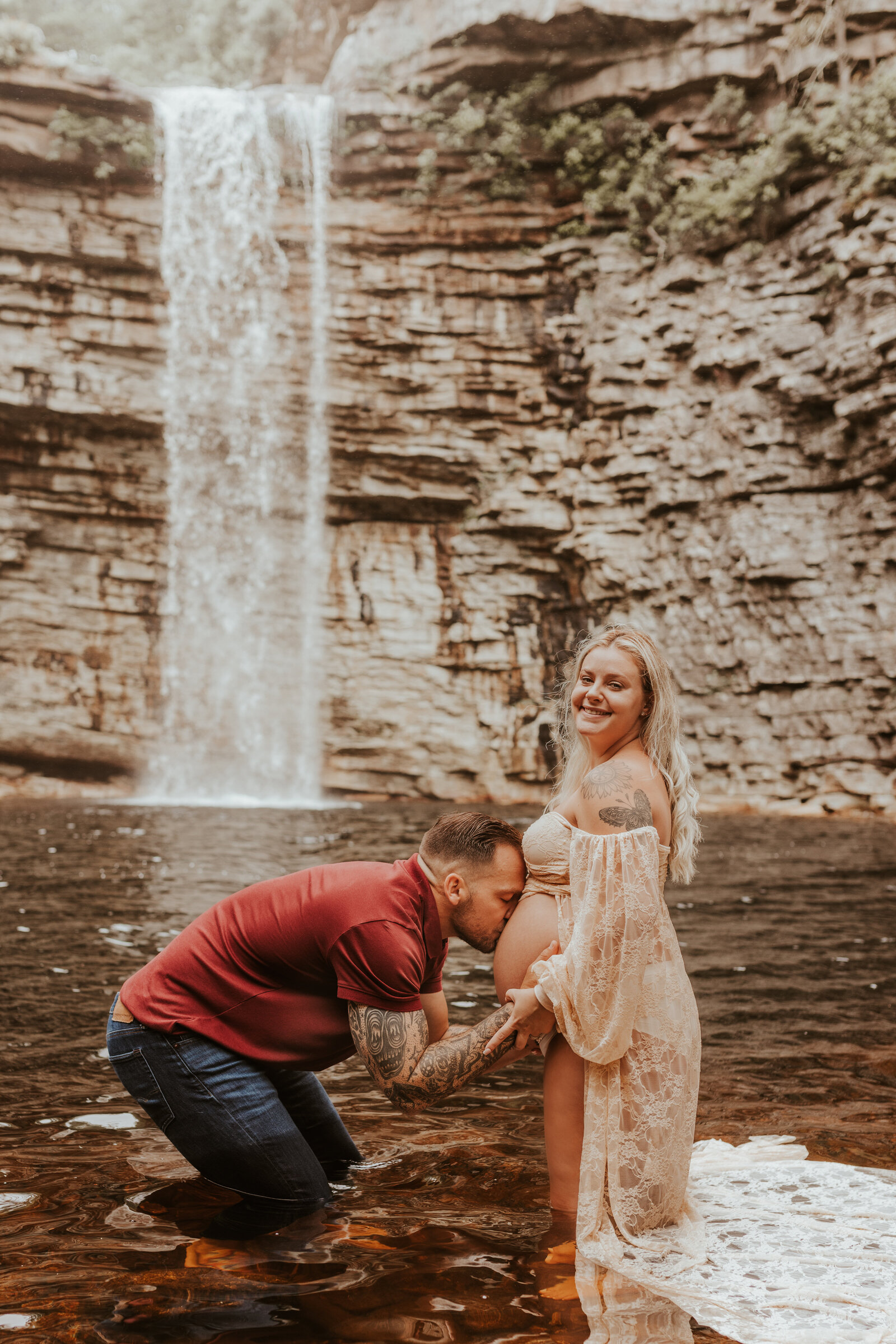 Maternity-photoshoot-minnewaska-ny-love-to-lems-photography (21)
