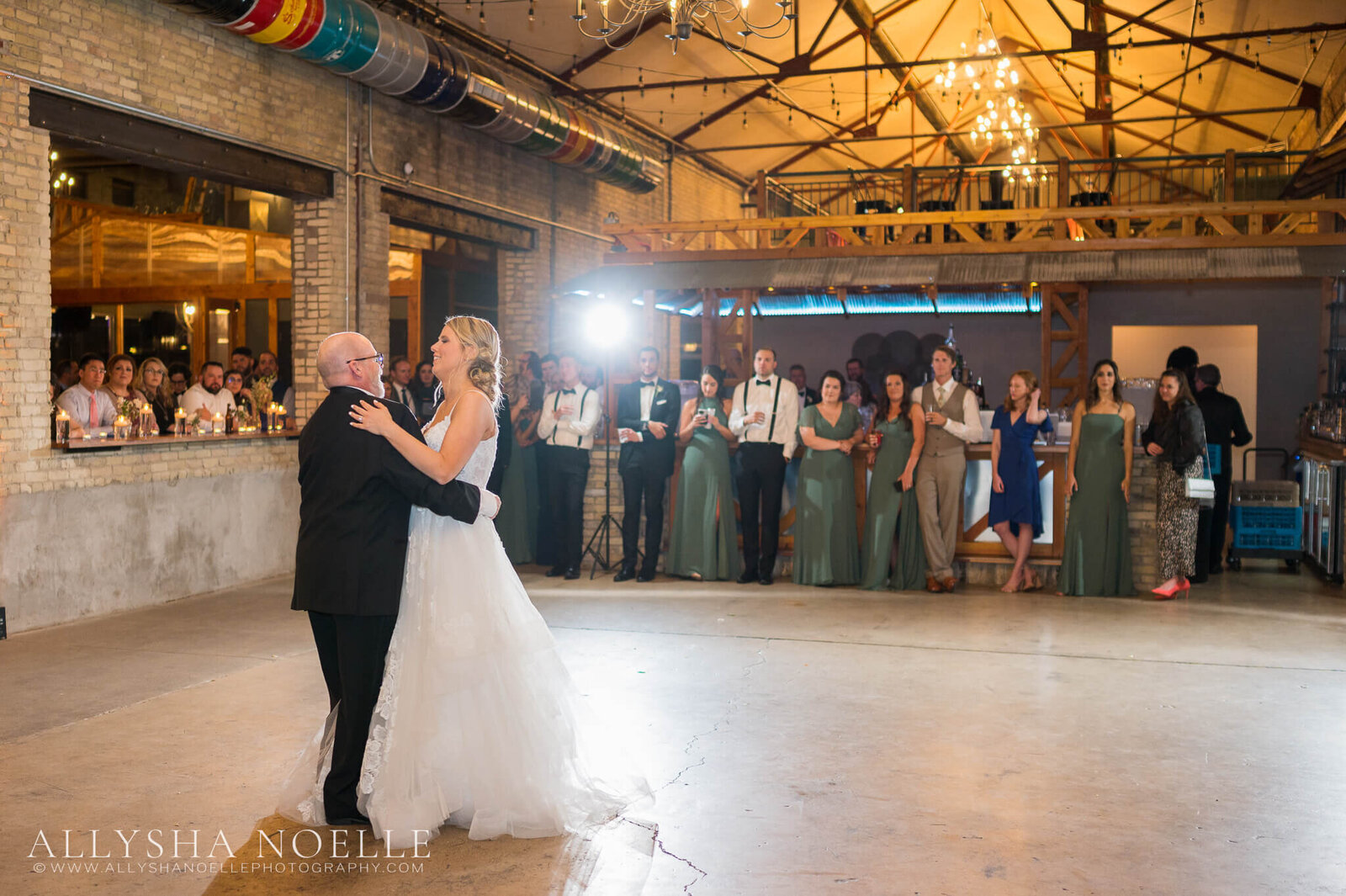 Wedding-at-The-Factory-on-Barclay-in-Milwaukee-1085