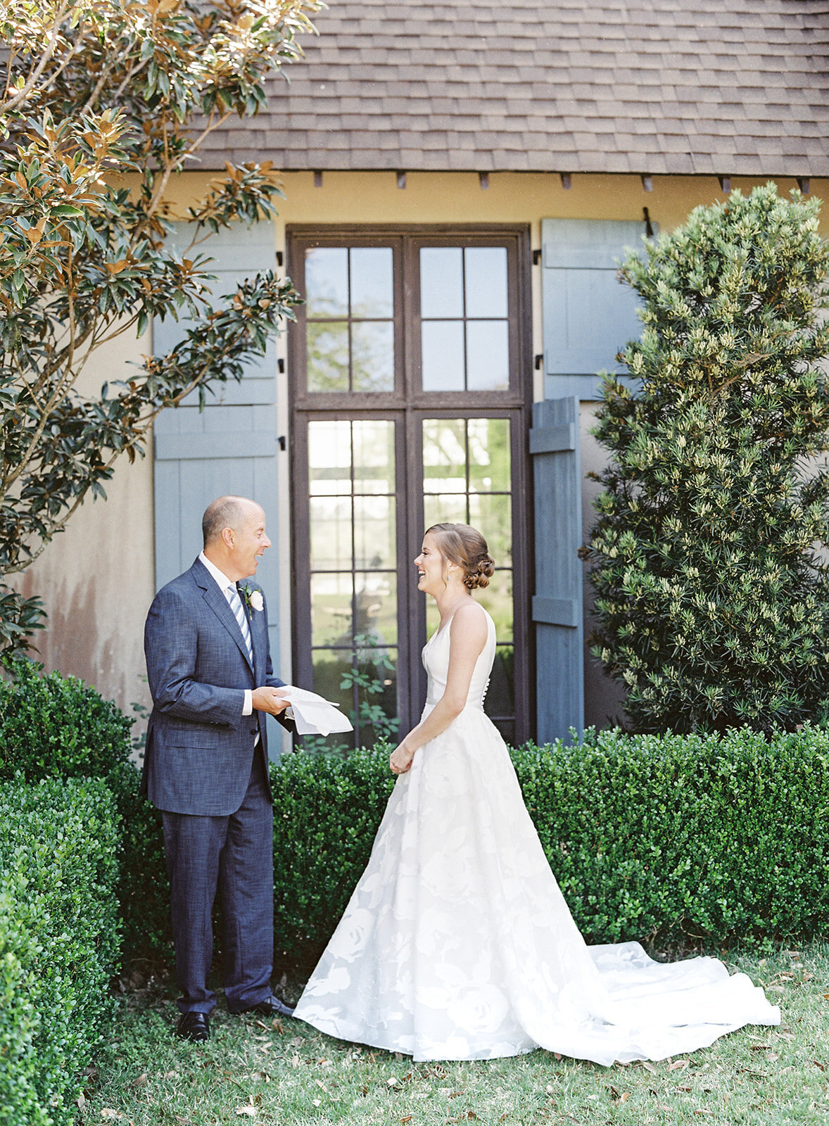 Private wedding in Charleston photographed by wedding photographers in Charleston Amy Mulder Photography