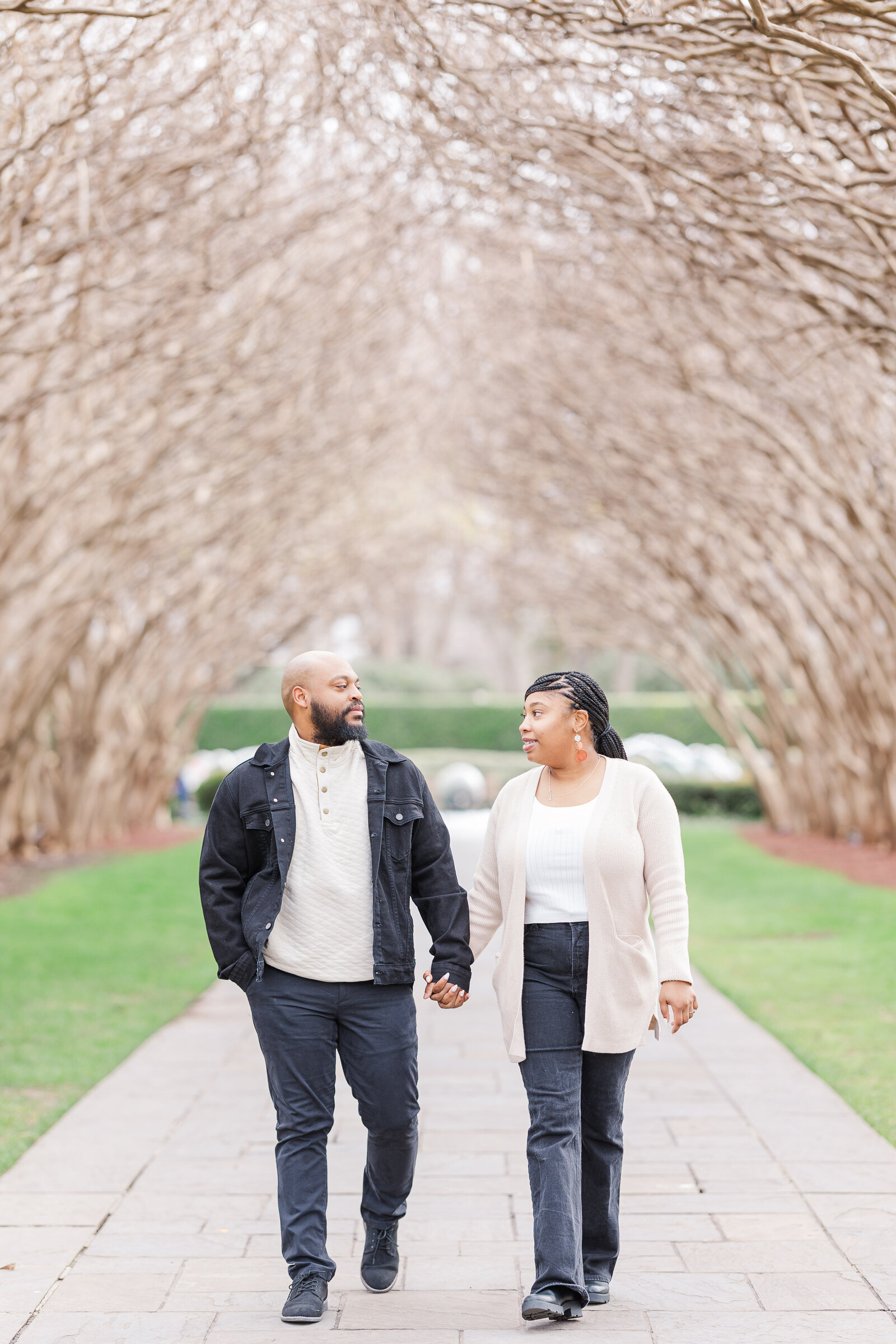 Engagement-photography-at-dallas-arboretum