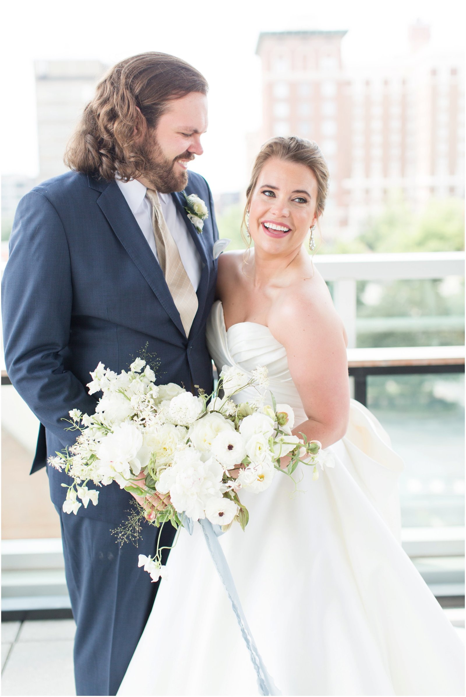 avenue-downtown-greenville-wedding_0297