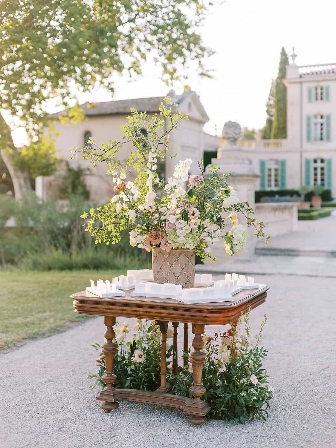 Chateau-de-Tourreau-France-wedding-by-Julia-Kaptelova_Photography-0179_1