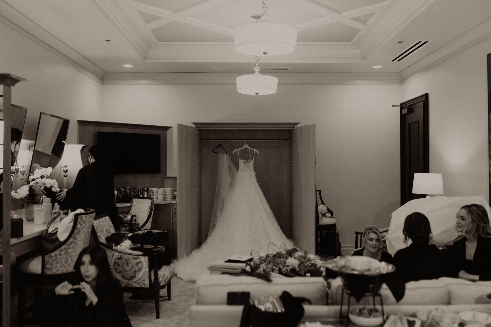 Destiny&PaigeWeddingShepherdsHollowWeddingGettingReady-44