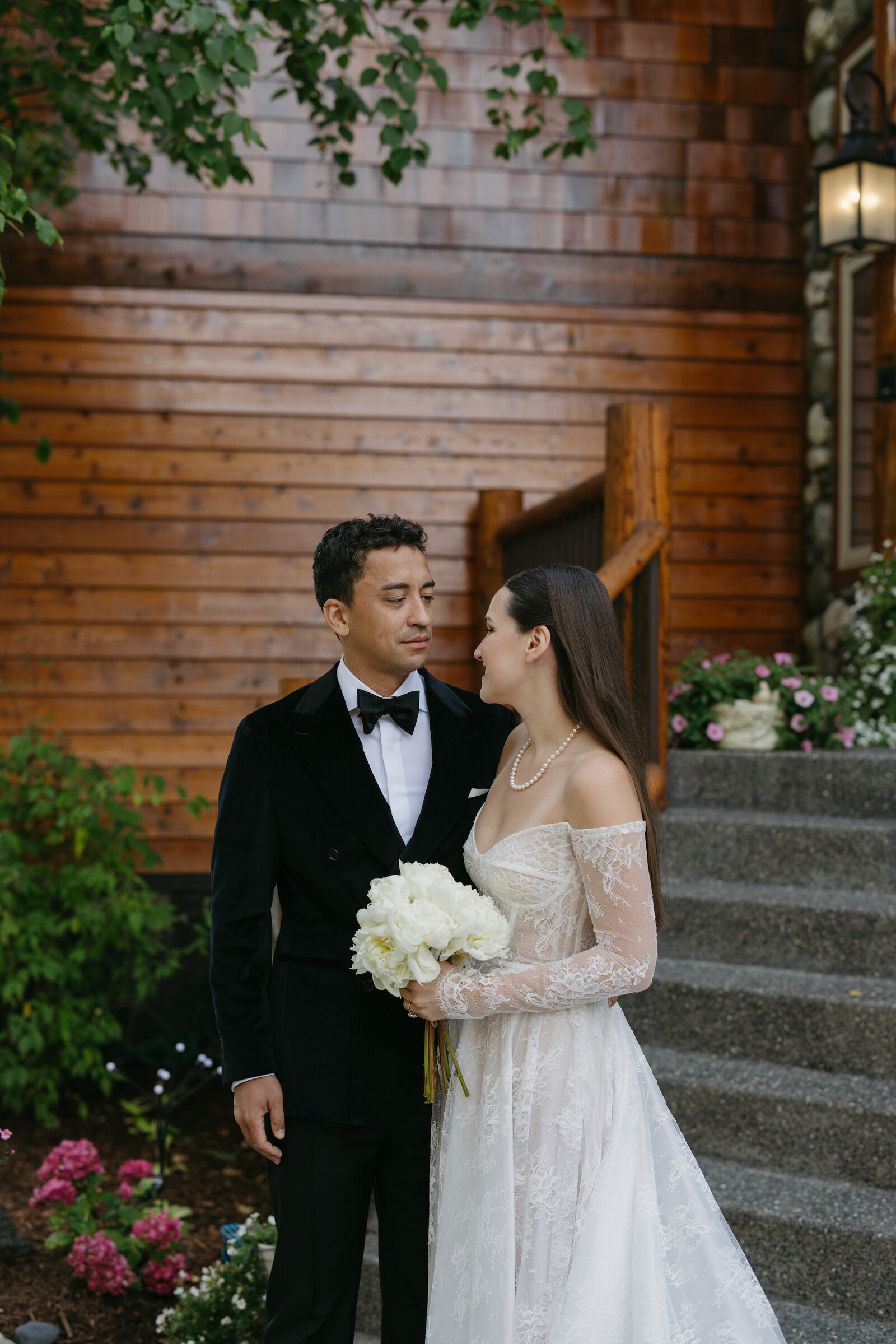 wedding-on-kenai-river-in-alaska