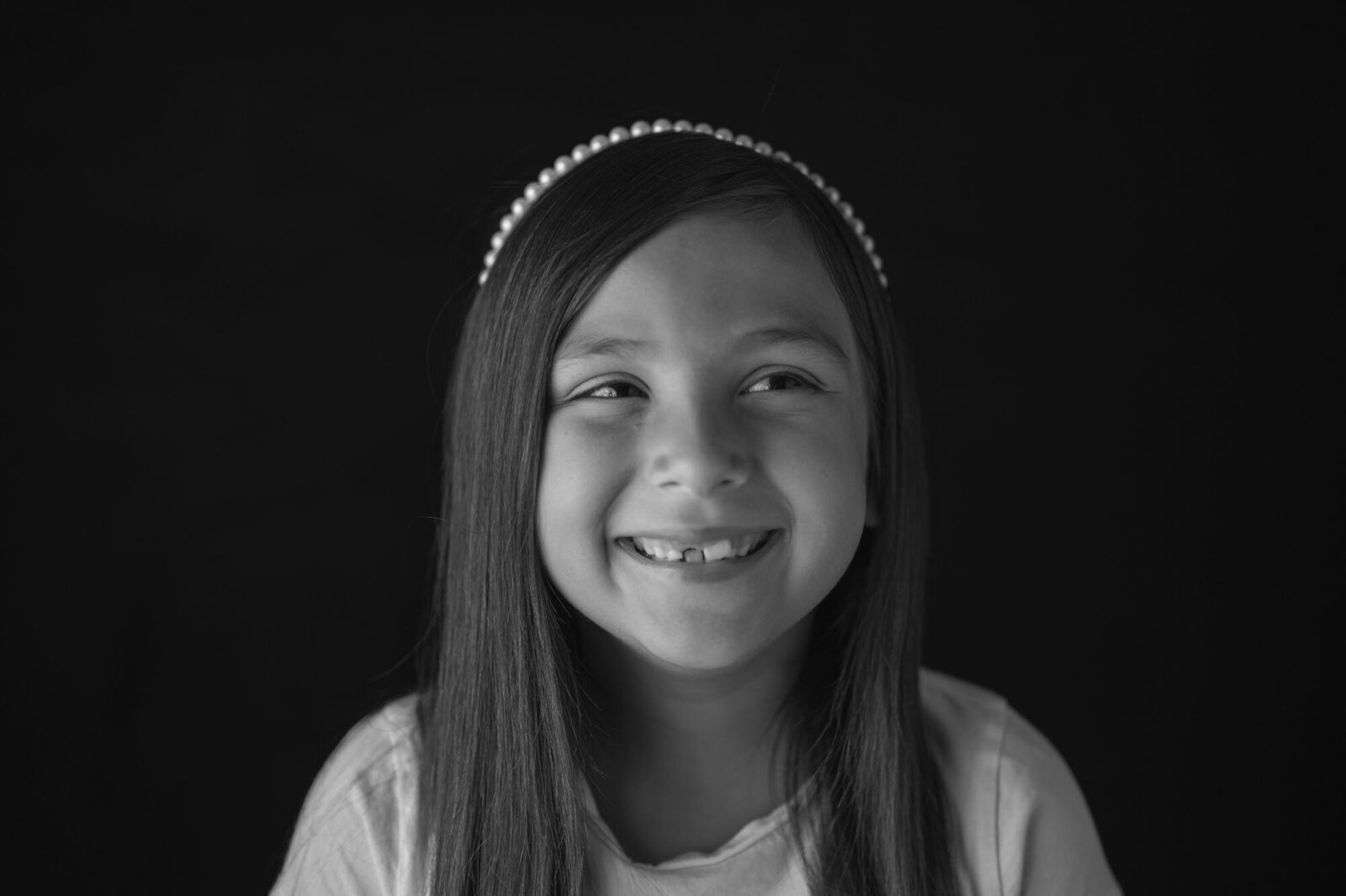 27Nov23-0103-b&w_ForWeb