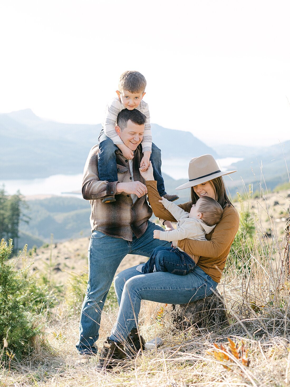 Mountain-top-family-photo-session-1634