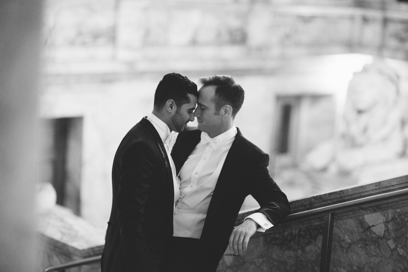 candid-elegant-boston-wedding-photography-zev-fisher-004