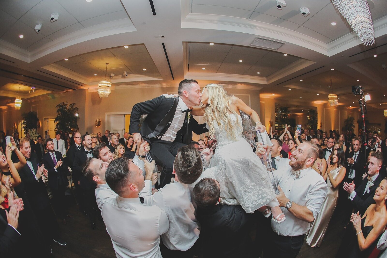 reception-dancing-pelican-club-wedding-reception-2