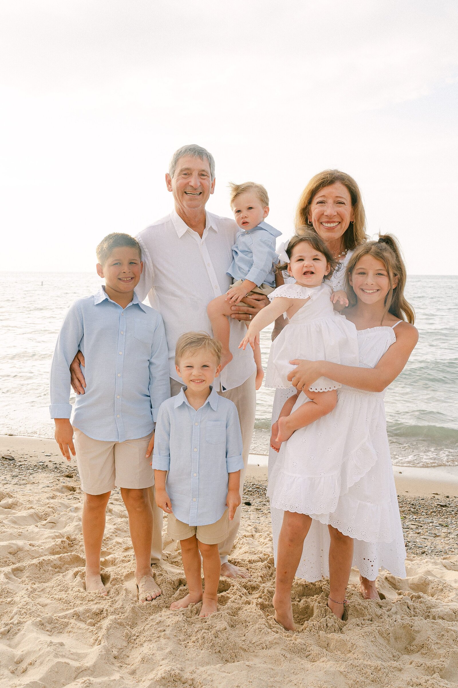 Michigan-City0Beach_Extended-Family-Photography_Katie-Whitcomb_Fumo_0004