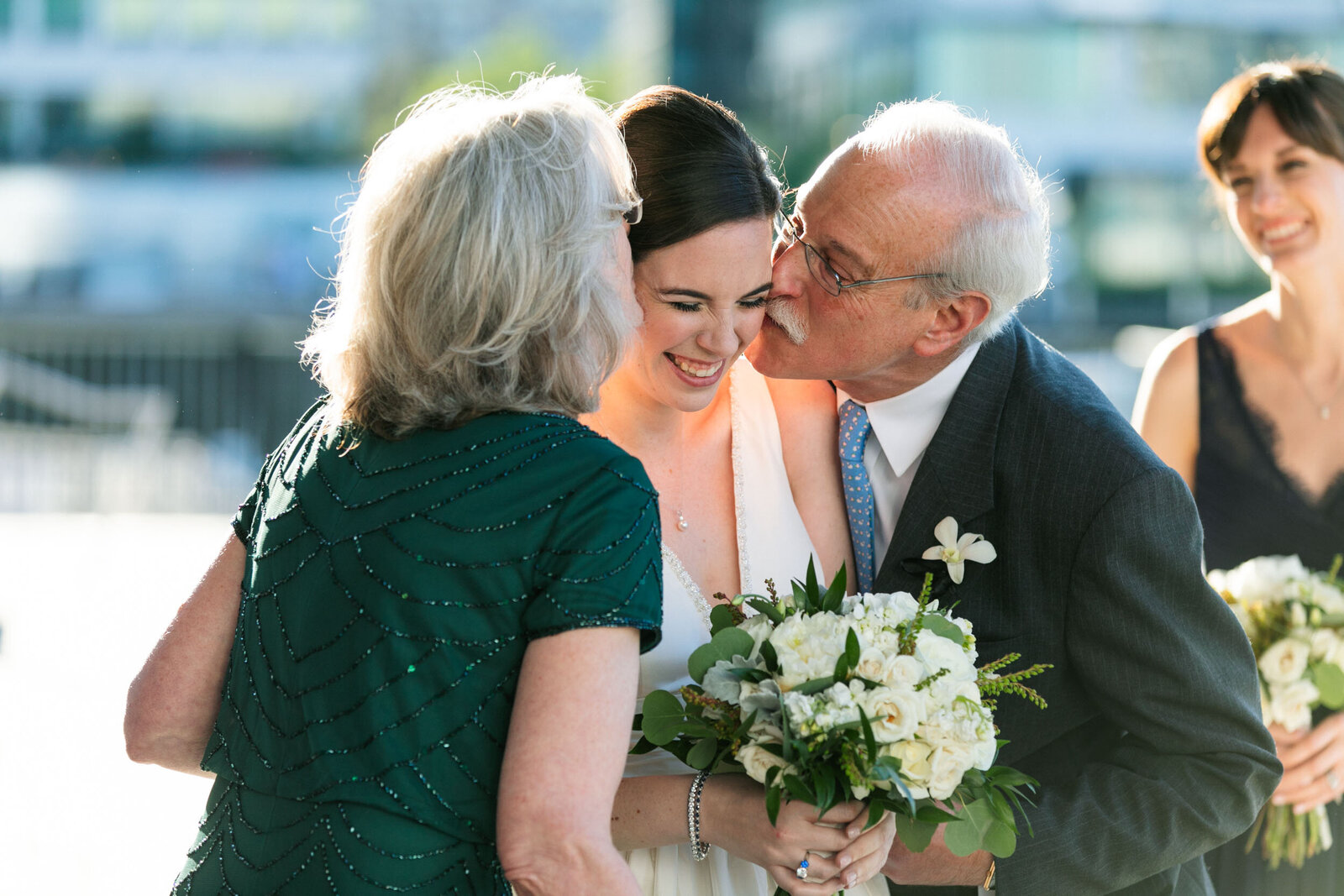 candid-elegant-boston-wedding-photography-zev-fisher-021