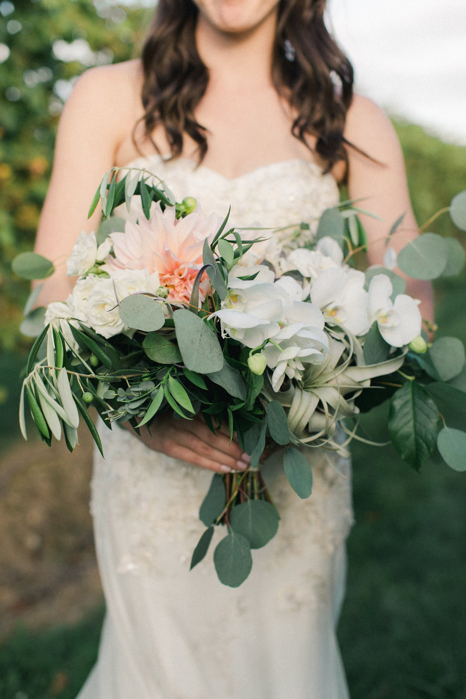 Saltwater Farm Vineyard Wedding_Rustic Bouquet