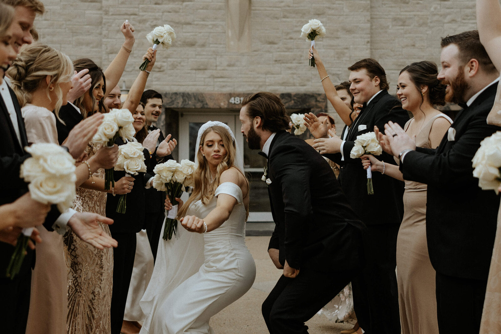 PaxtonBallroomWedding-OmahaNebraskaWeddingPhotographer-TheDeVries-229