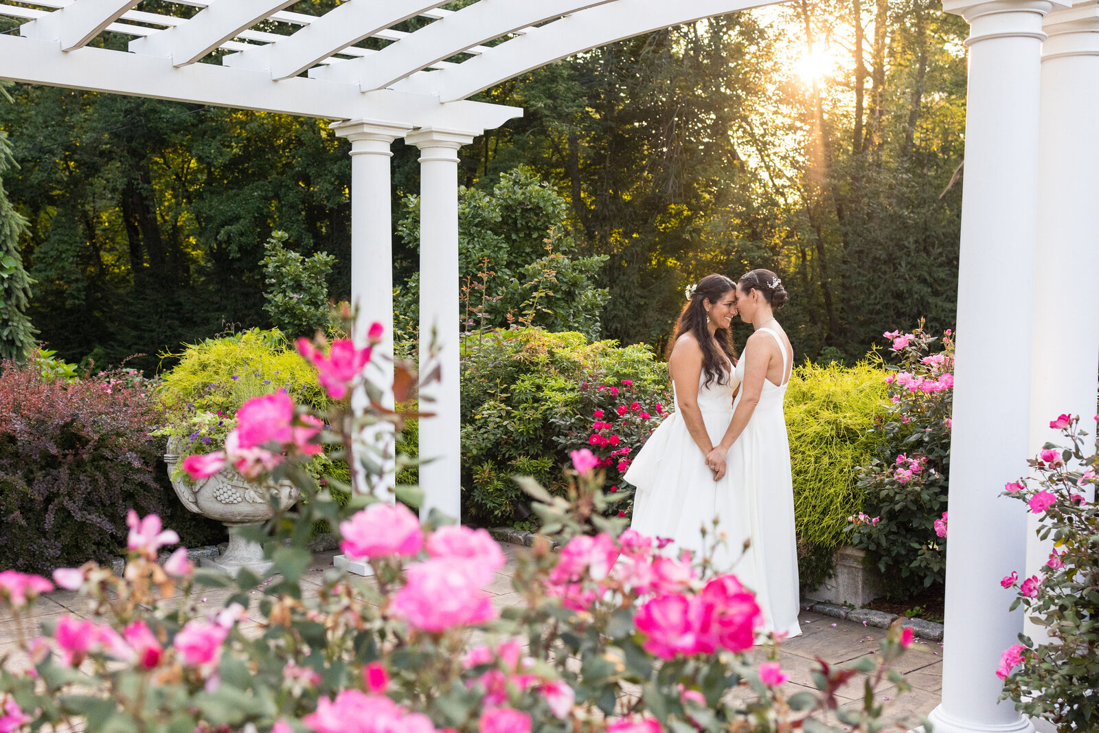 sunset-brides-flower-garden-lisa-gilbert-photography
