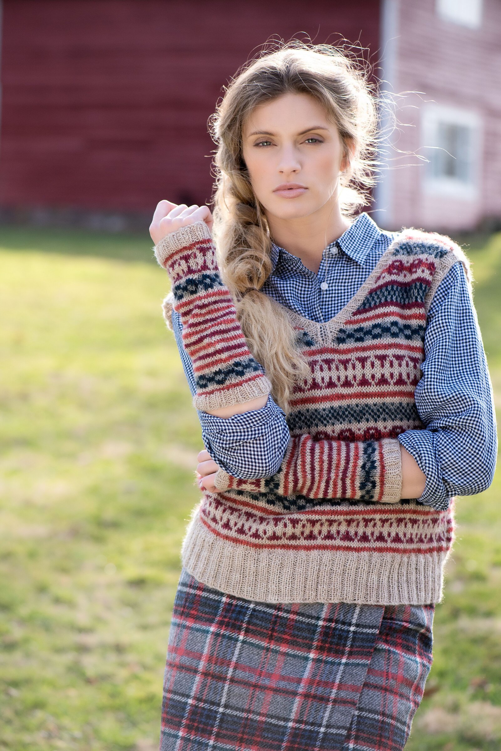 Natural makeup for a model in front of a barn