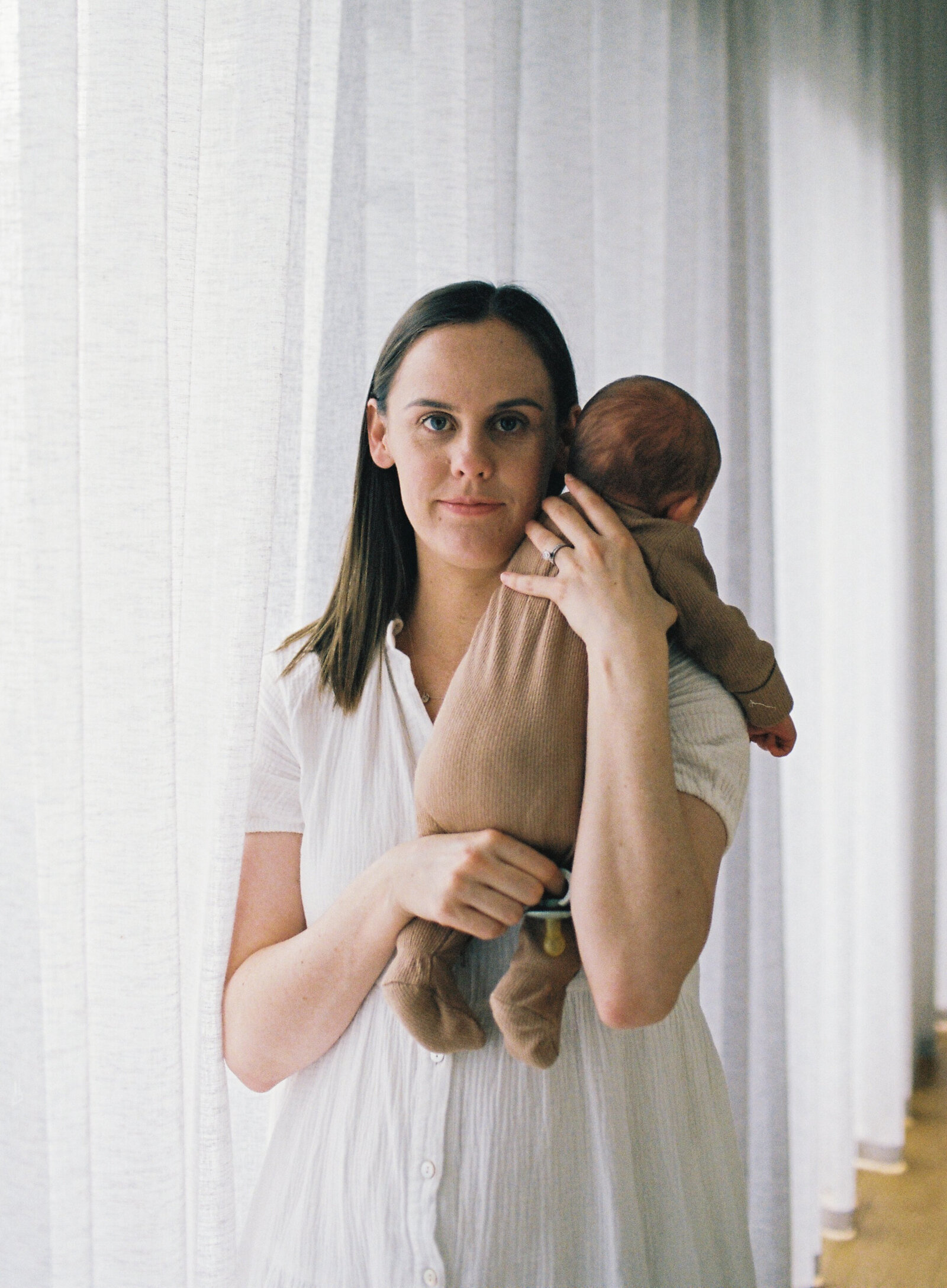 torquay-newborn-photoshoot-on-portra-400-film-bobby-dazzler-photography-5