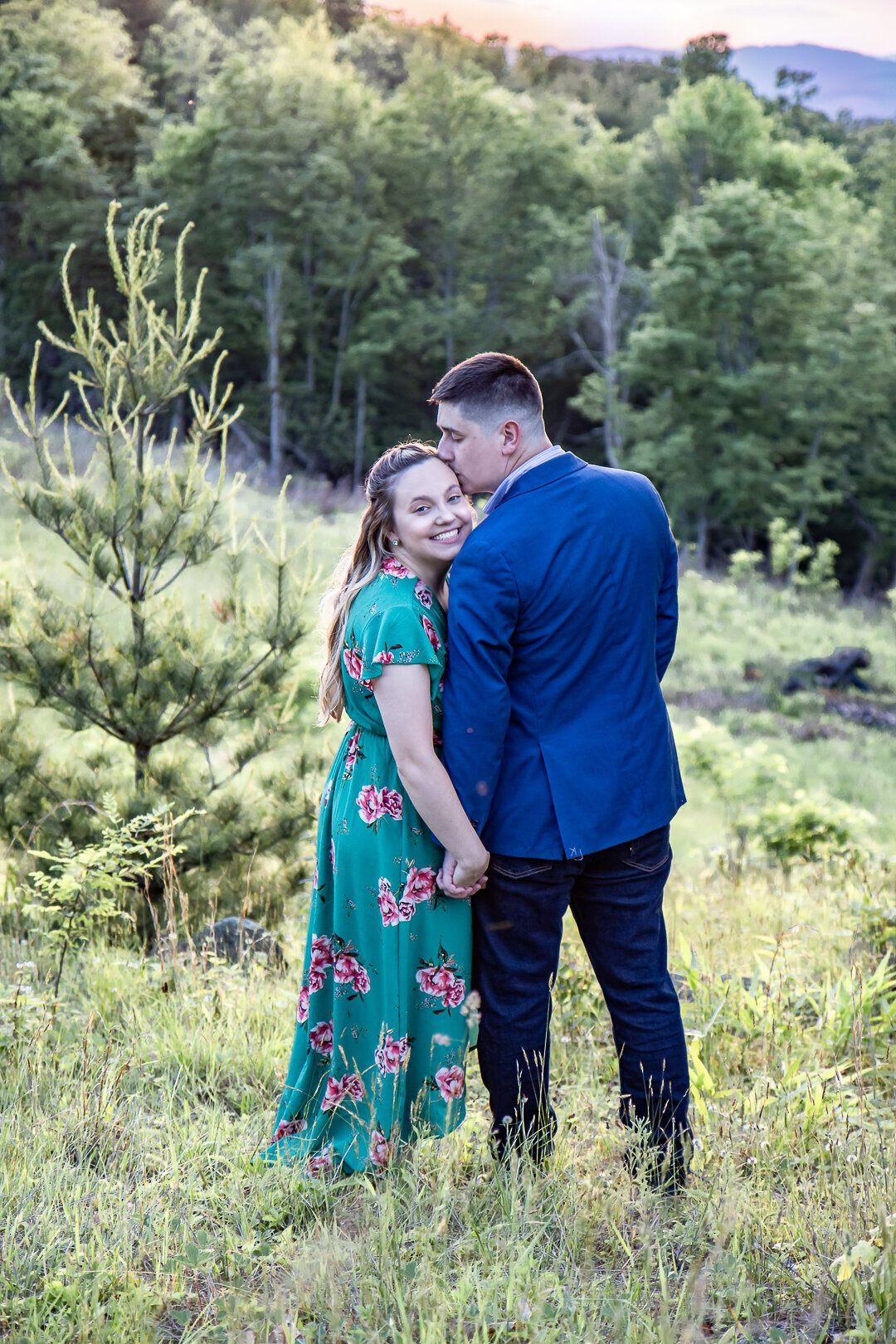 2022Kate-Matthew_engagement-session_soc-media_top-faves-2043-