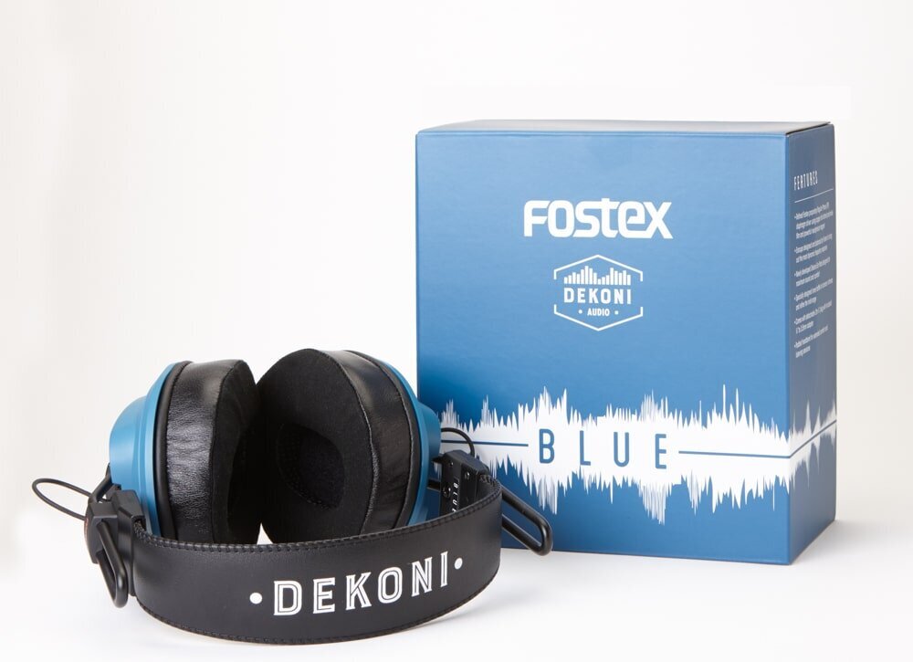 FostexBox_Phones1-min