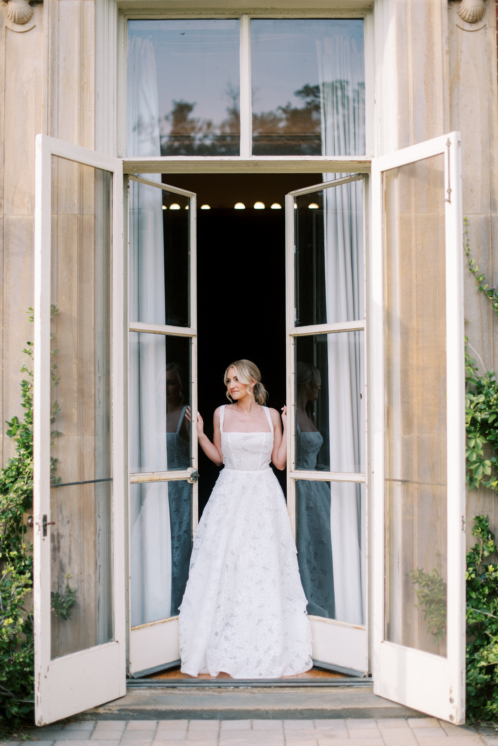 cassie-nichole-photography-cincinnati-ohio-wedding-photographer-kmc-weddings-and-events-peterloon-editorial-28