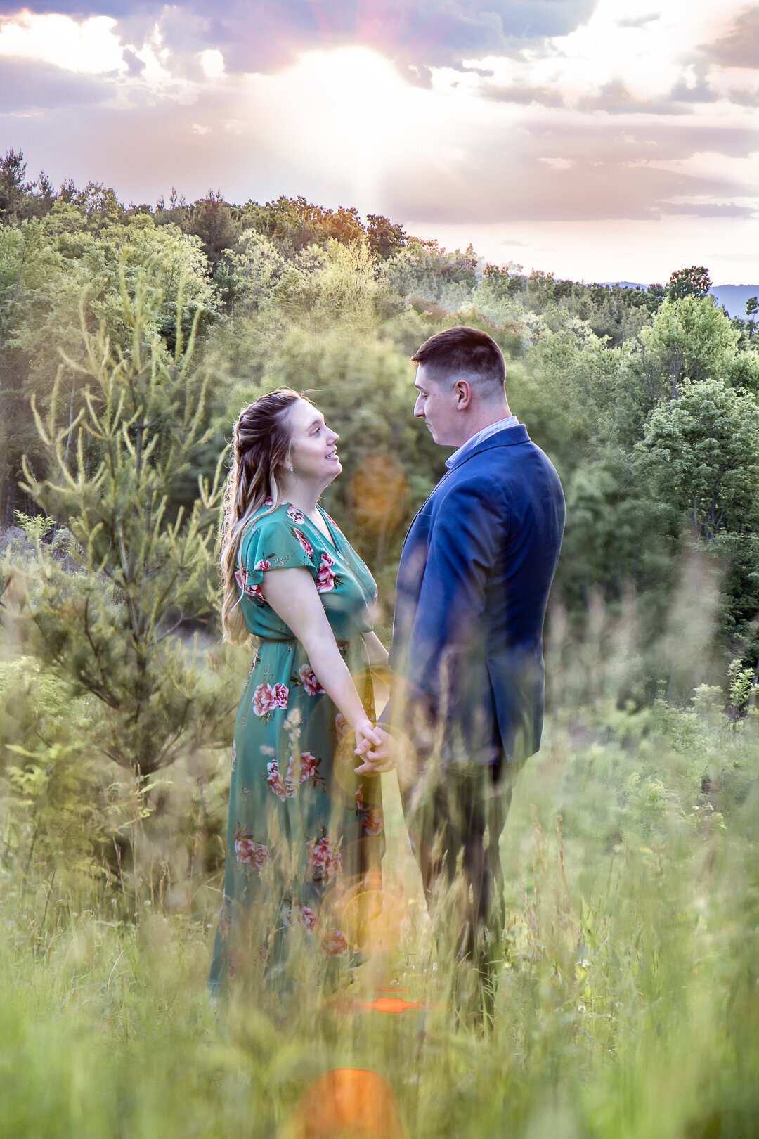 2022Kate-Matthew_engagement-session_soc-media_top-faves-2045-