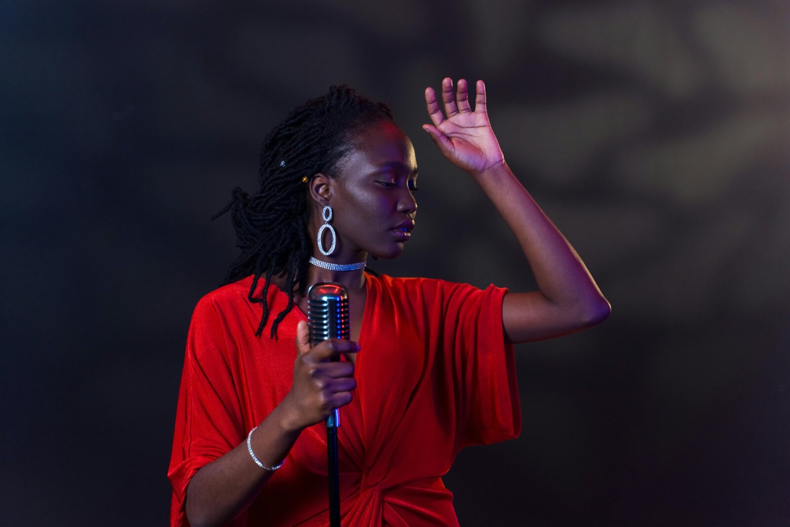 pexels-antoni-shkraba-production-8043835