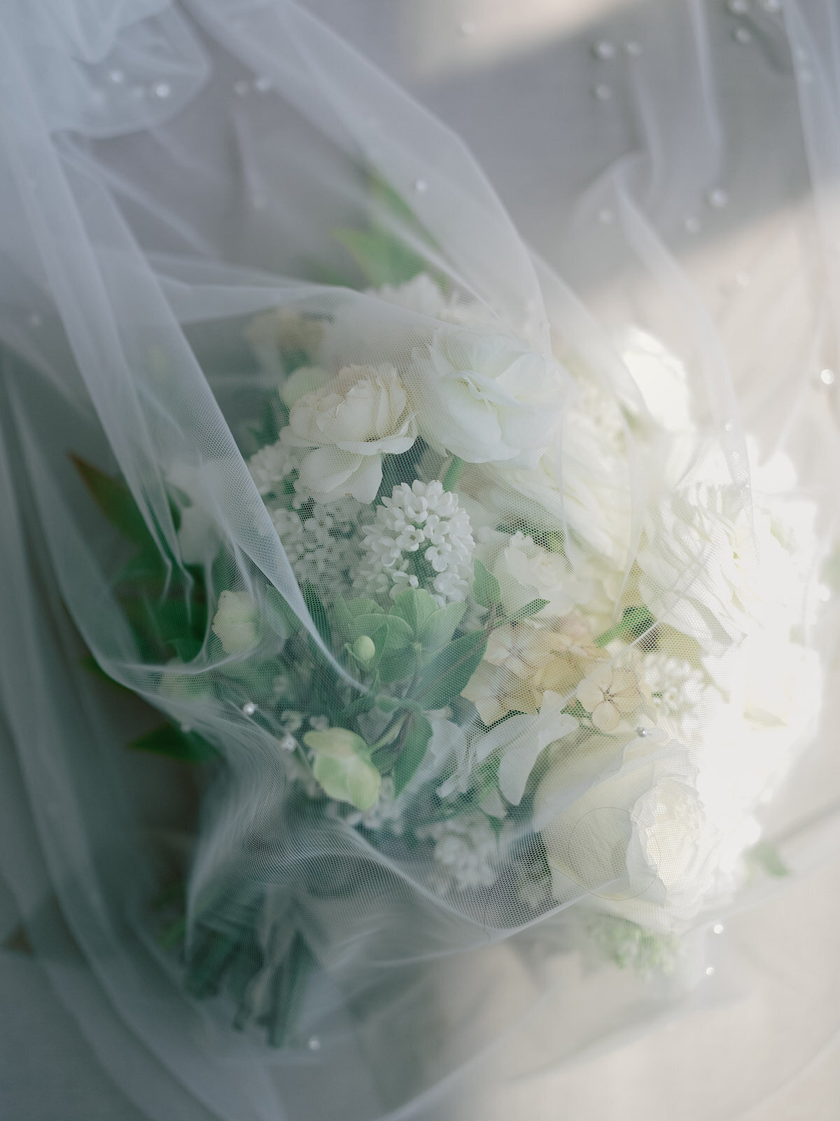 101_Kate Campbell Floral BMA Baltimore Museum of Art Wedding Details by Nikki Daskalakis photo