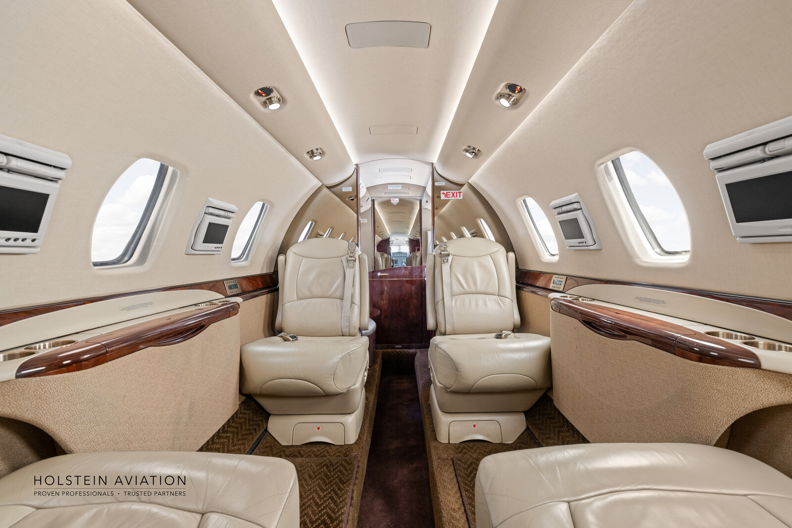 Citation Sovereign SN170 Watermarked-9