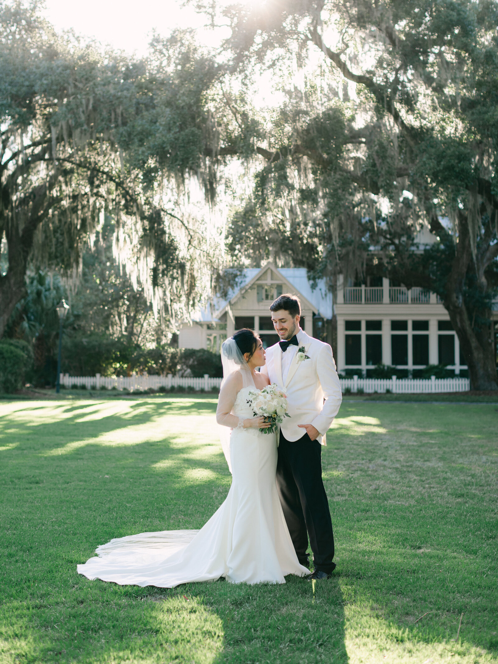 207-torianna-brooke-portraiture-montage-palmetto-bluff-wedding-kyle-madeline