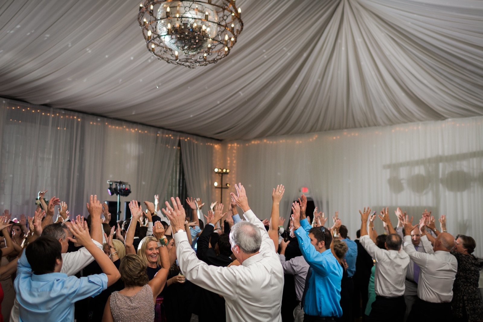 i-charlottesville-winery-wedding_1854