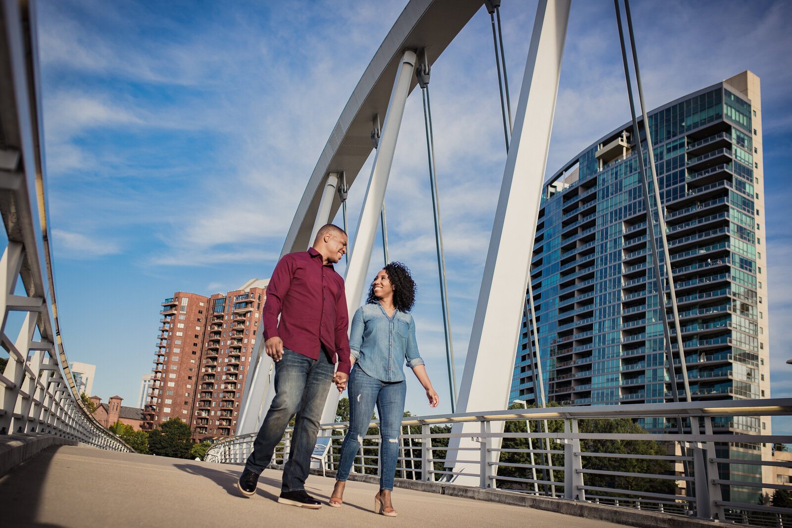 olumbus-wedding-photographer-Svetlana-Photography-Scioto-Mile-Engagement-Session-2