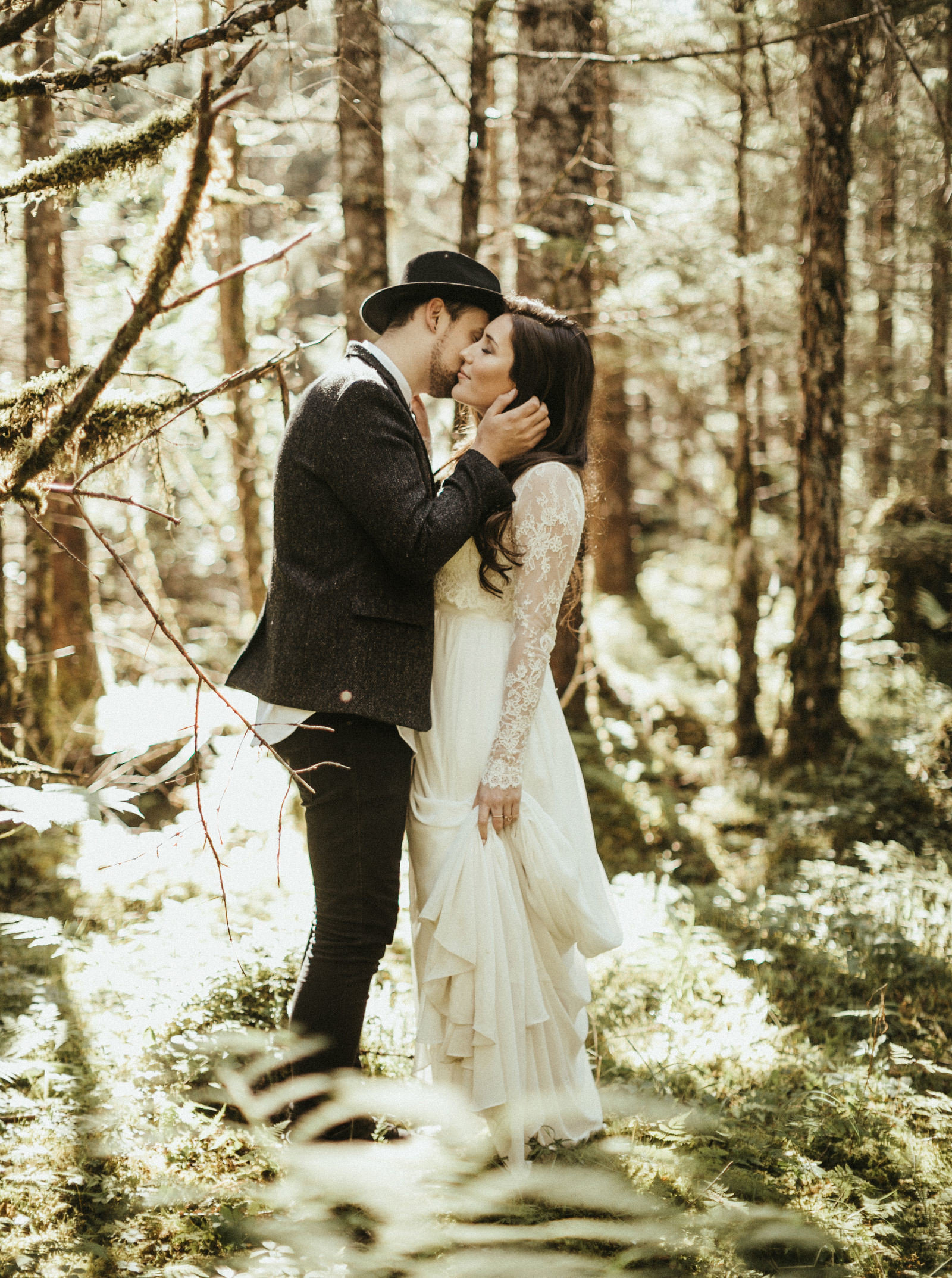 athena-and-camron-alaska-elopement-wedding-inspiration-india-earl-athena-grace-glacier-lagoon-wedding25