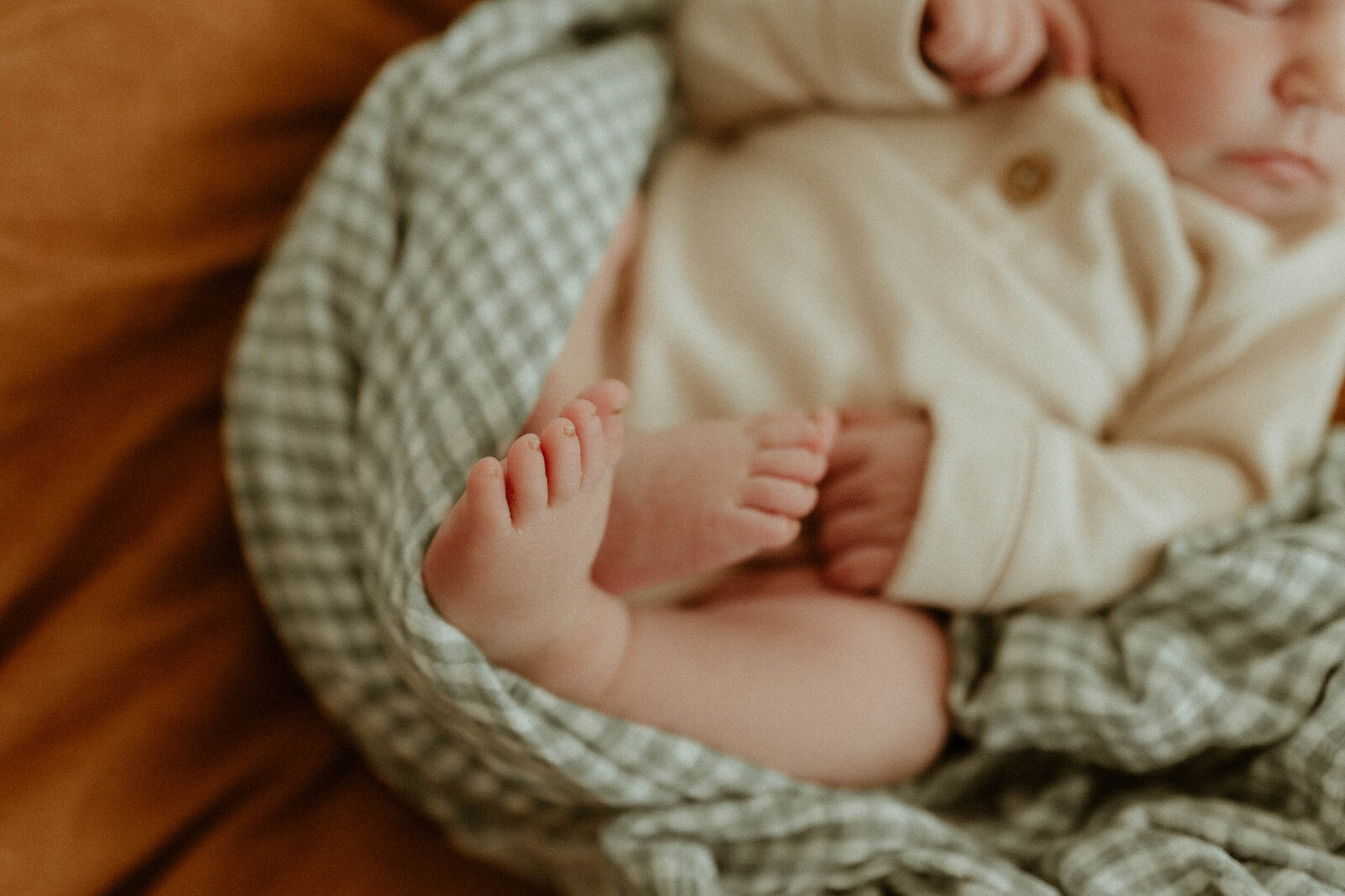 Arden newborn photos, December 2022, Deanna Giffen-16