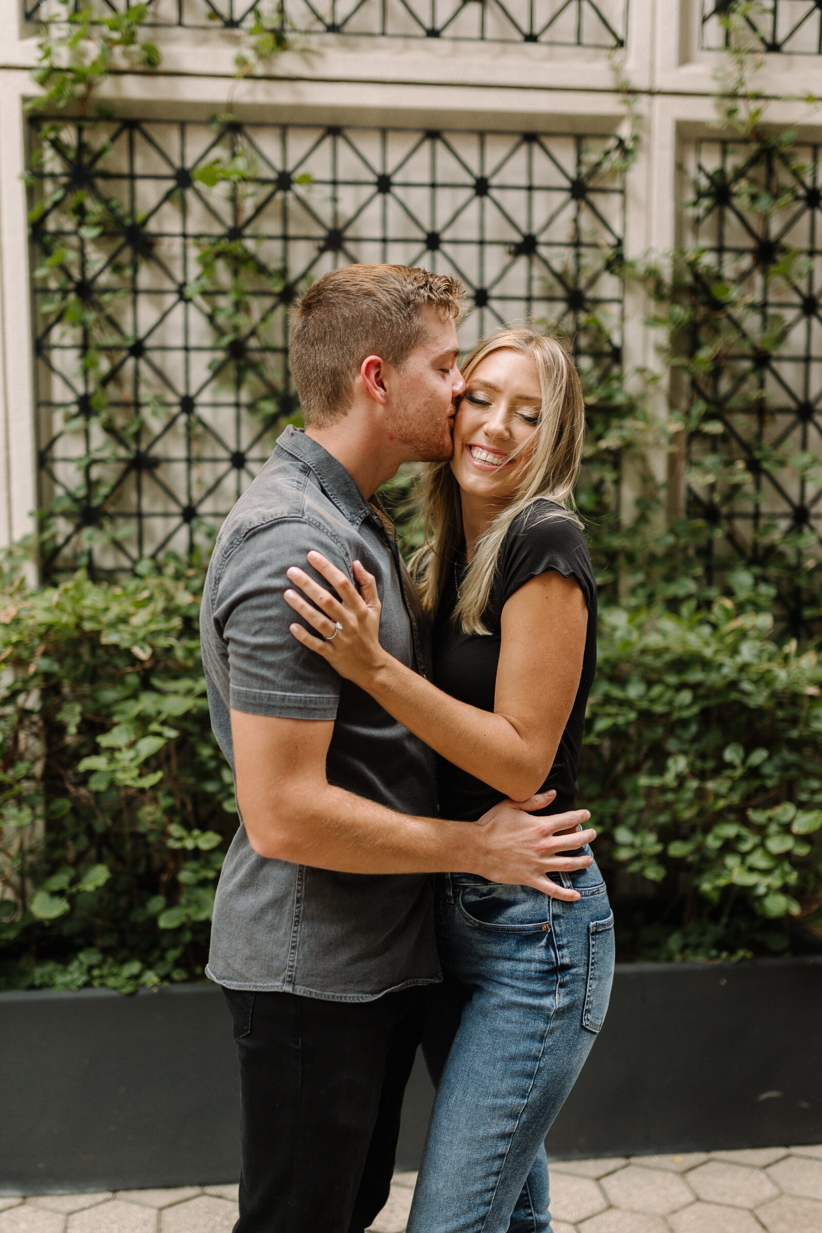 Kayla_Alex_Downtown_Detroit_DIA_Engagement-18