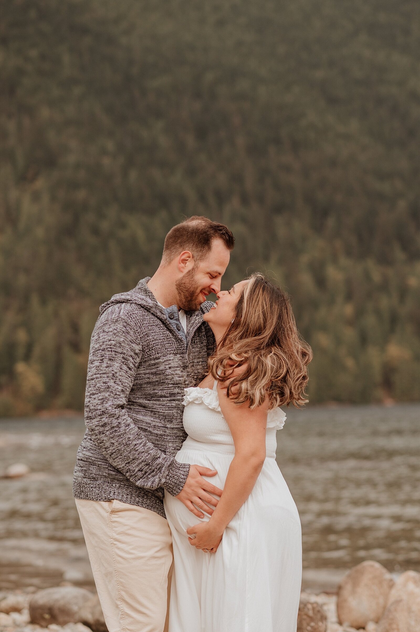 Vancouver Maternity Clothes - Kindred Photography