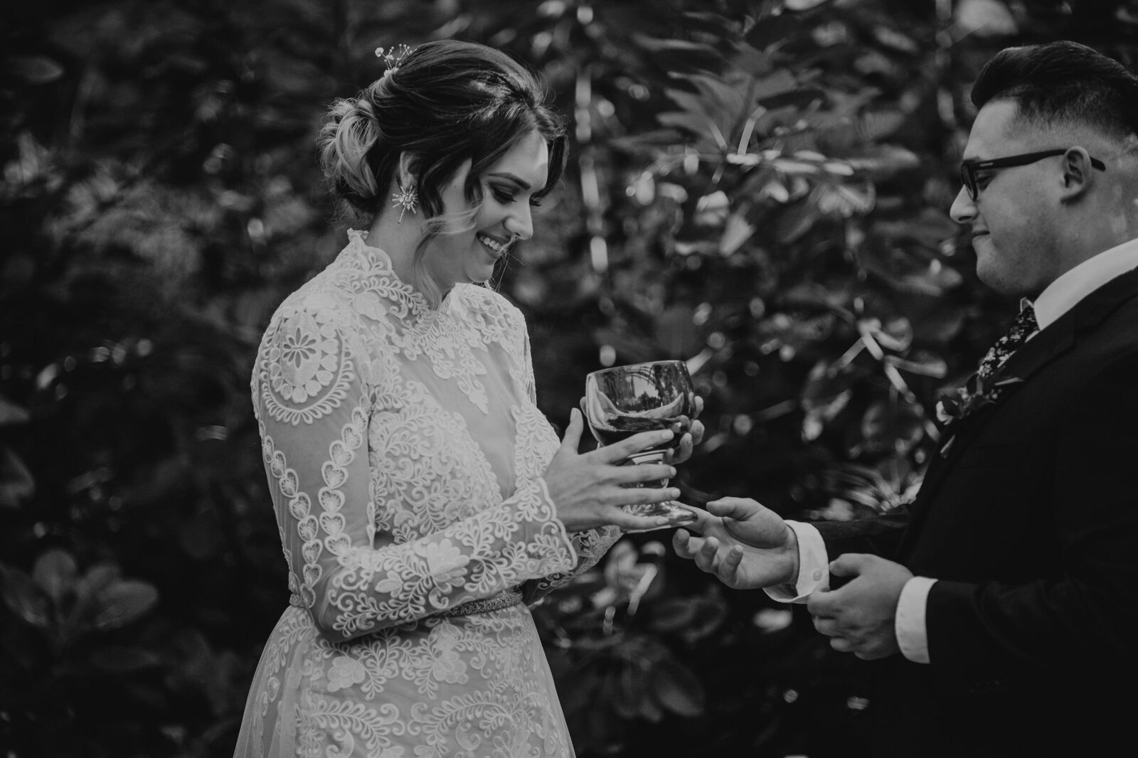 GARNET DAHLIA _ HARMONY GARDENS _ PA WEDDING (29)