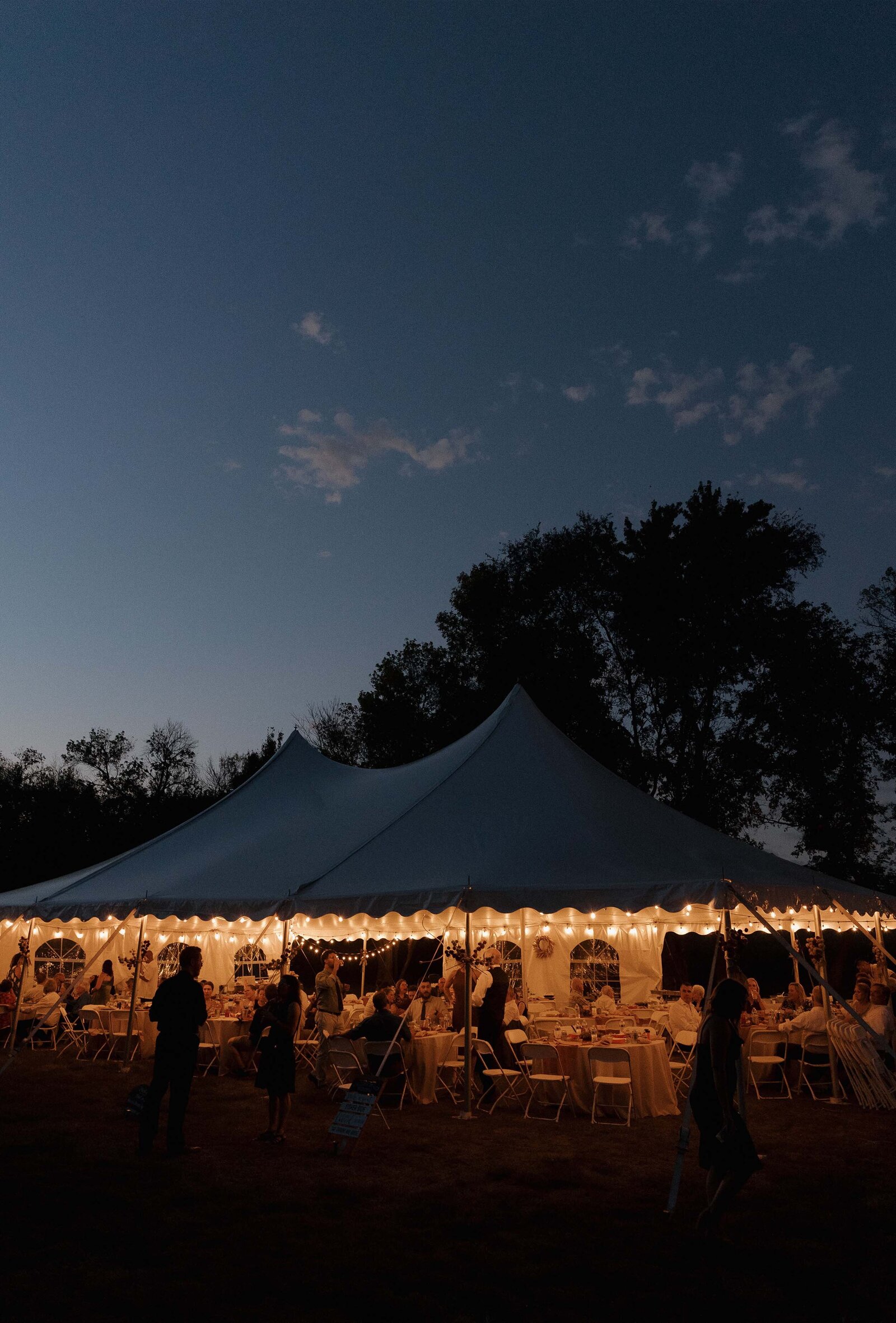 grace-trexel-photo-wedding-tent-outside-nebraska-summer