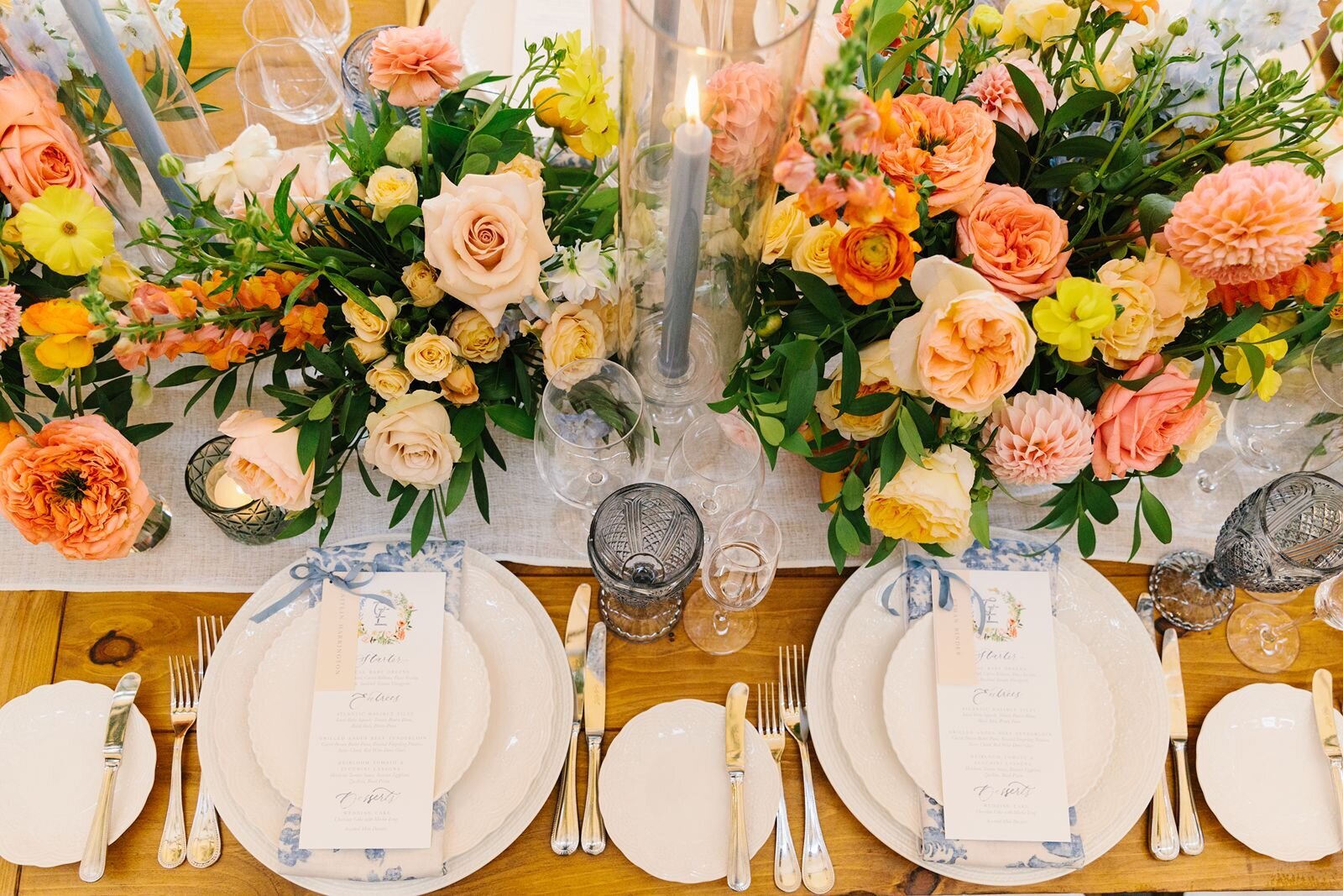 leila-james-events-newport-rhode-island-luxury-wedding-planner-castle-hill-inn-venue-erin-mcginn-wedding-photographer-bright-florals-CH0597 copy
