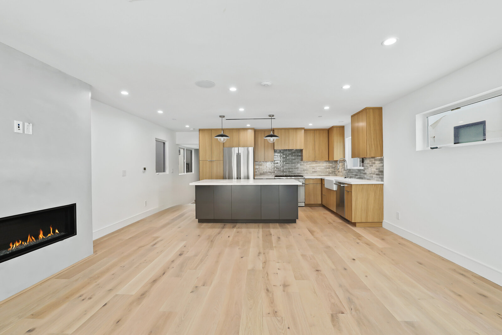 California_Real_Estate_Photography_1818BalboaReshoot-42