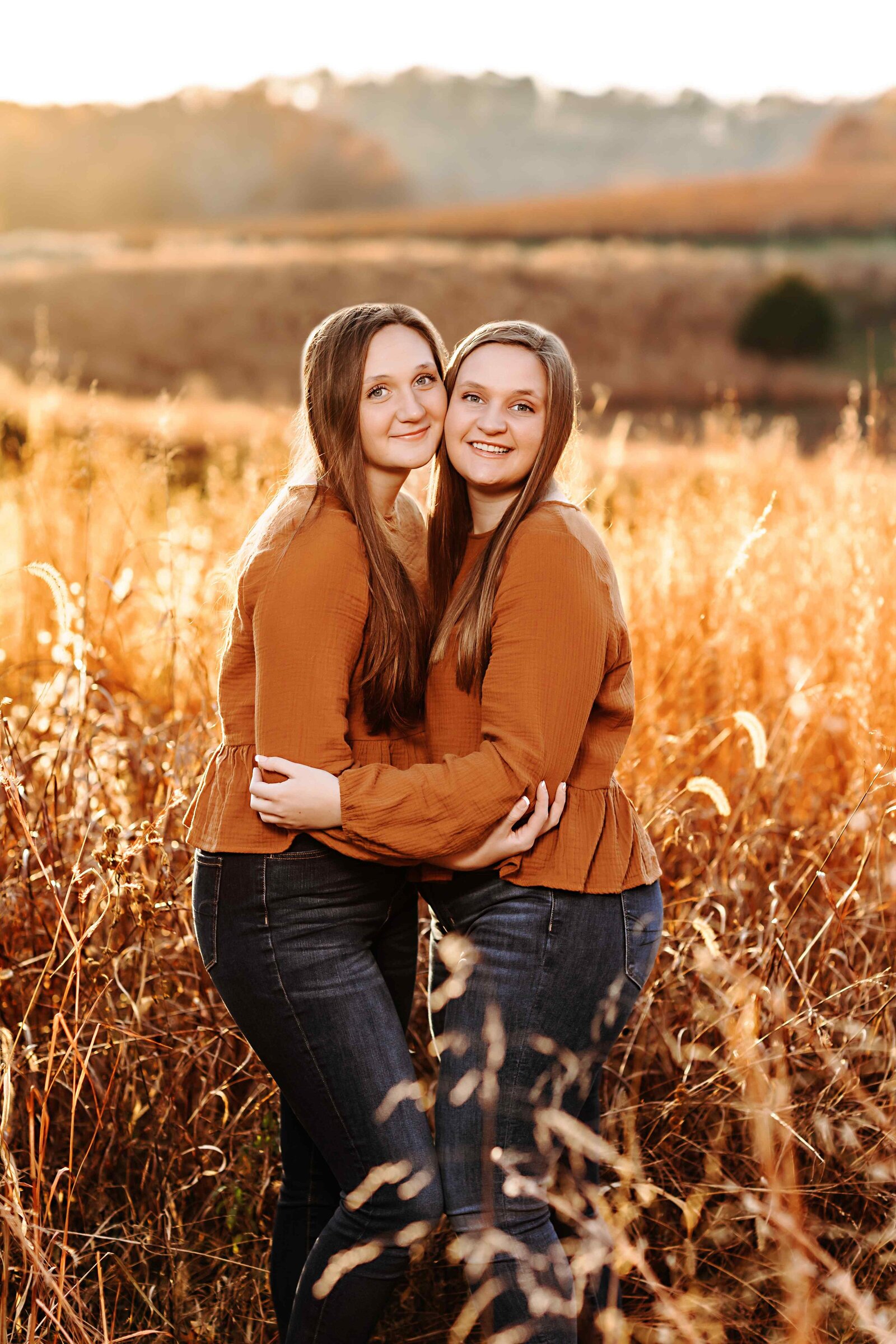 sisters-family-portraits-photographer-central-virginia