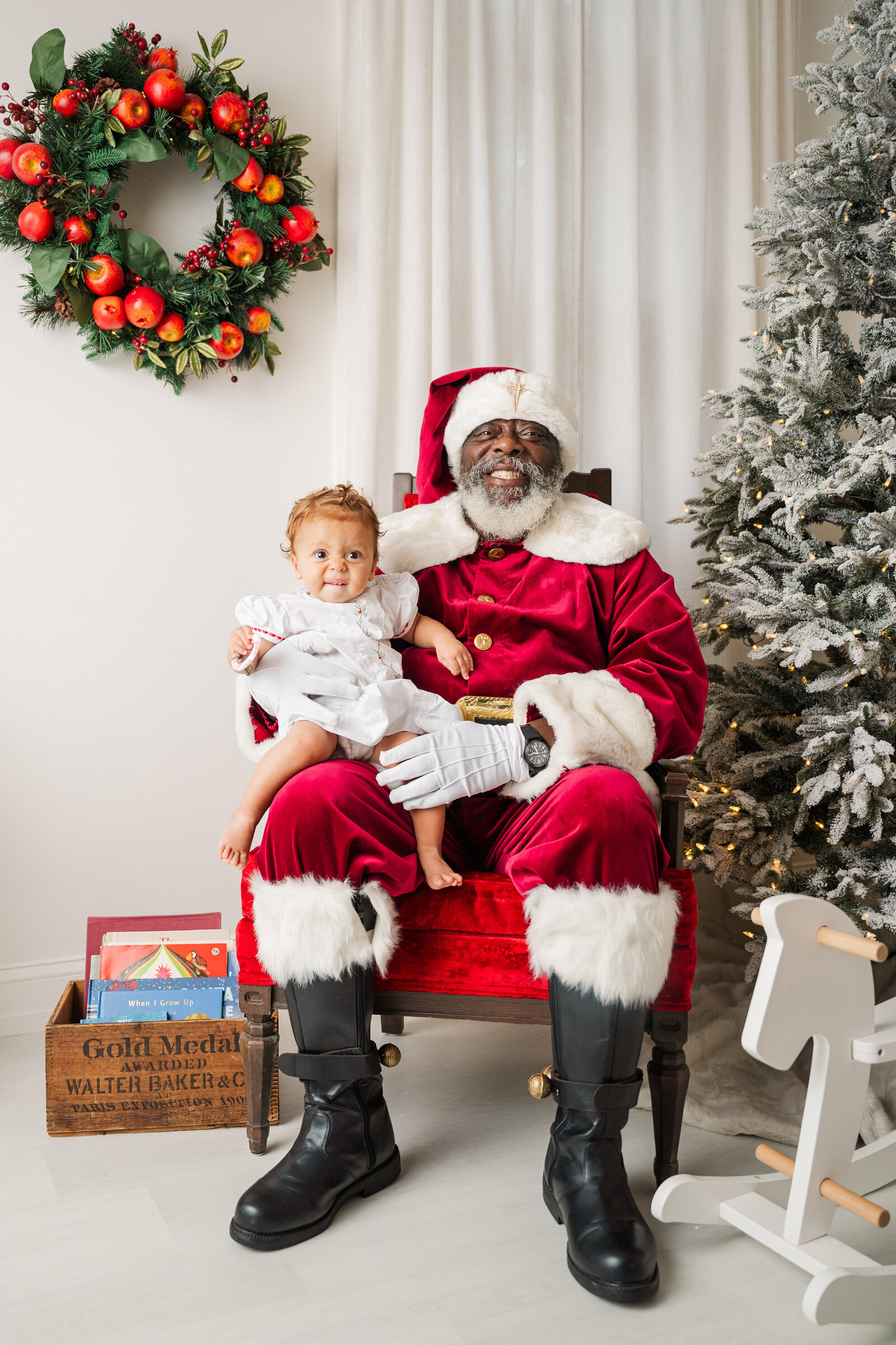Santa-Shawn_Winston-Salem_NC_2025-10-5_18275