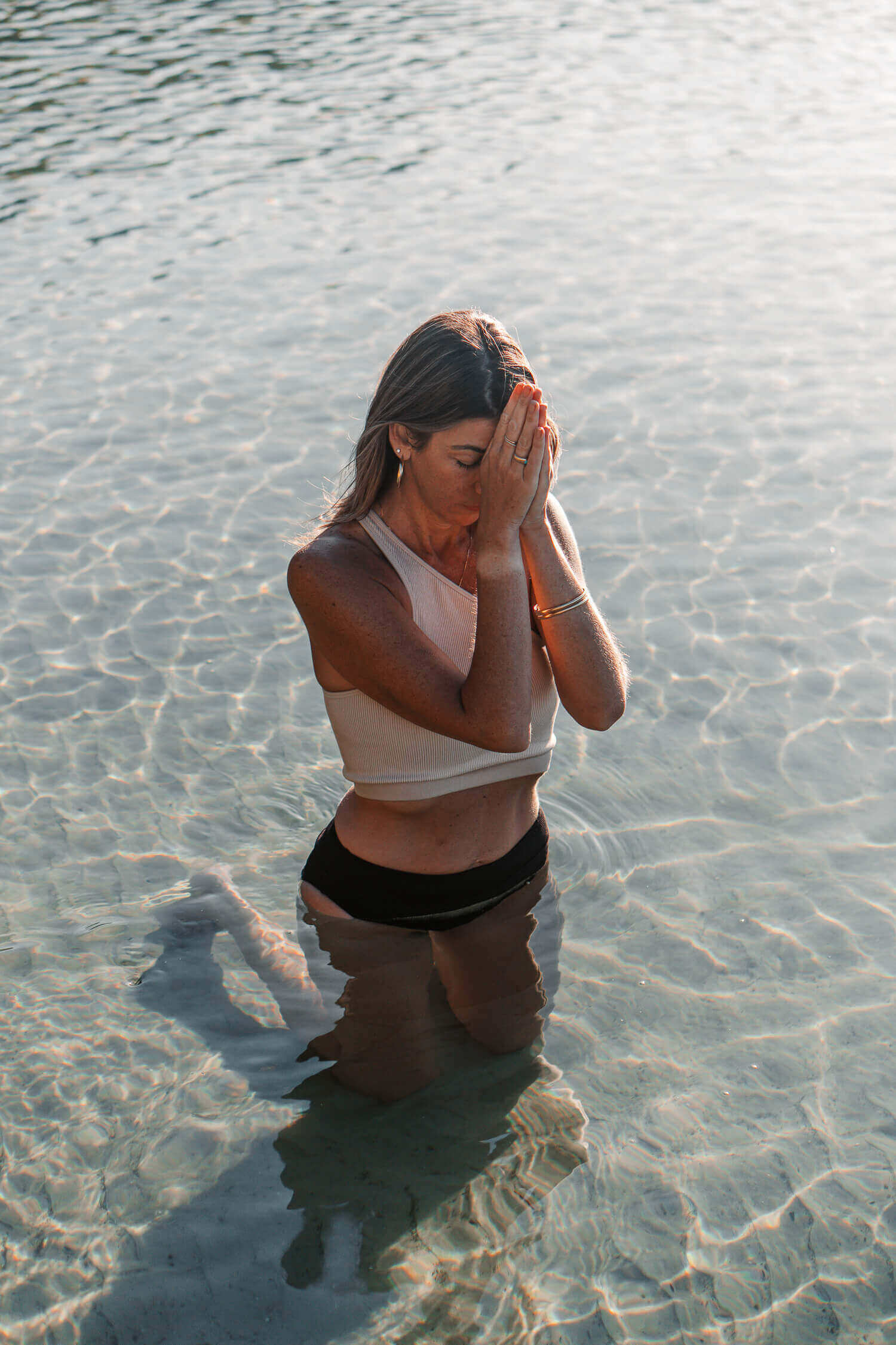 41- golden beach yoga photoshoot Alex yogaroo