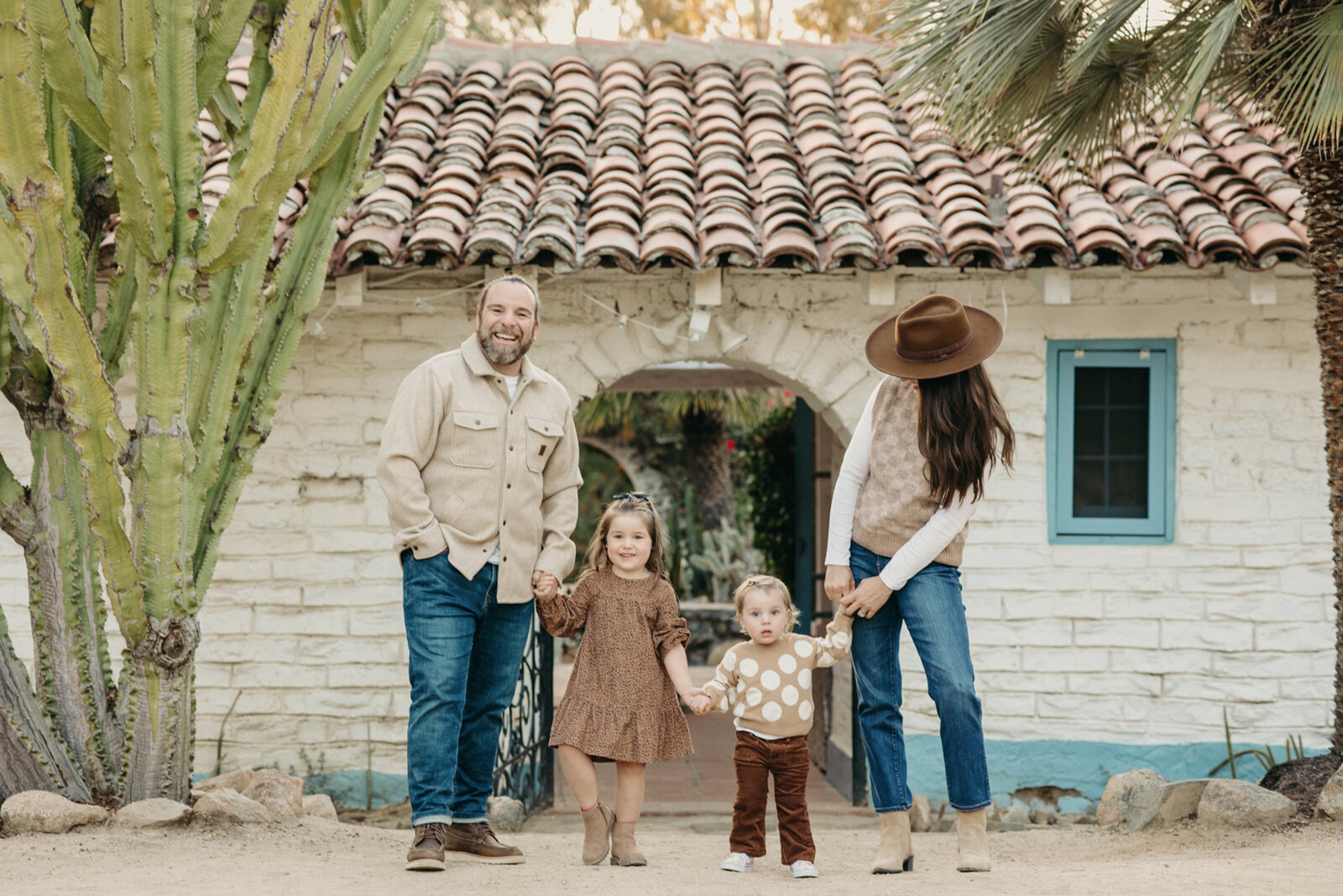 san-diego-family-lifestyle-beach-cactus-48