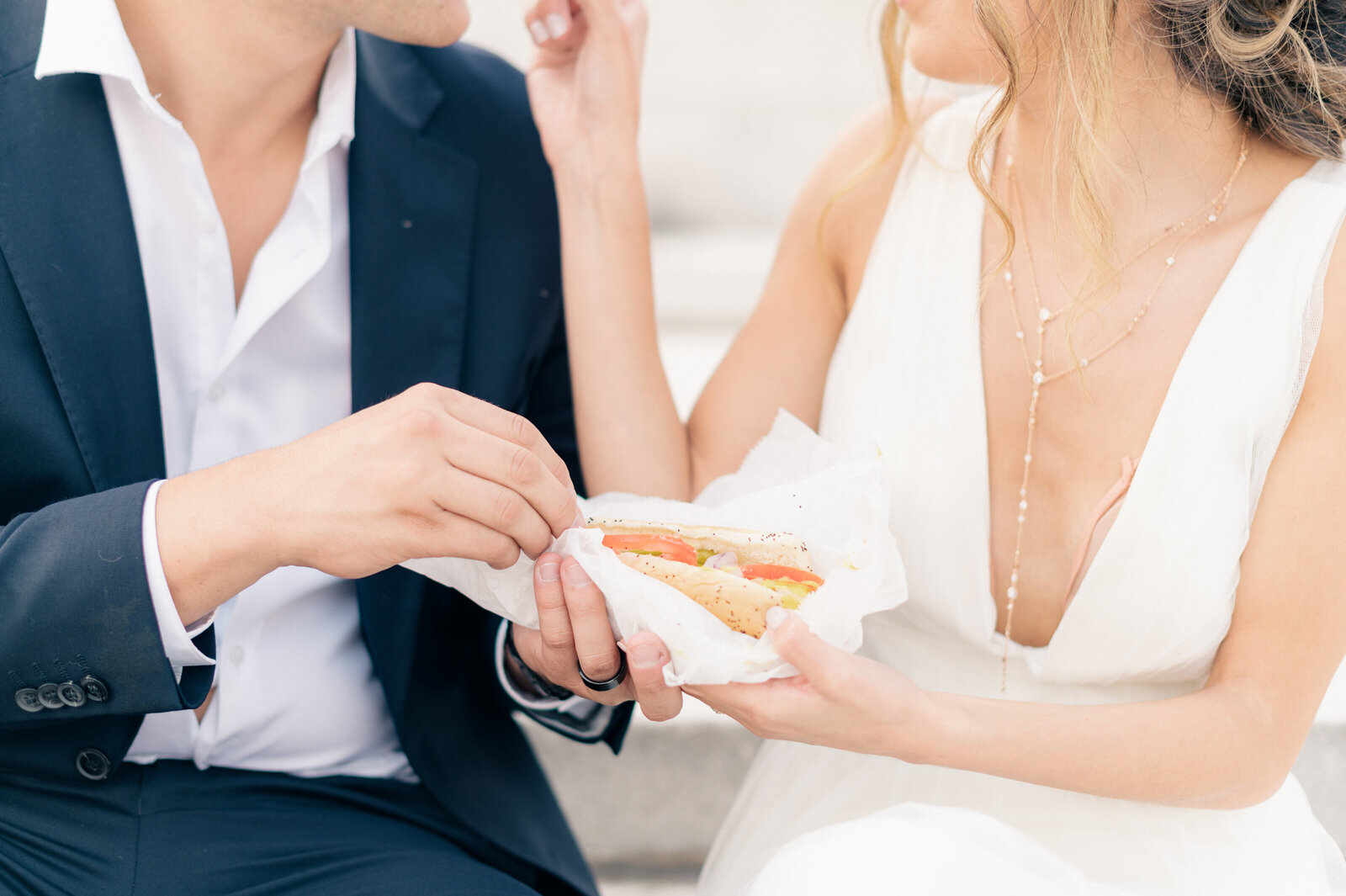 chicago rookery building and board of trade and museum campus wedding photos-8311