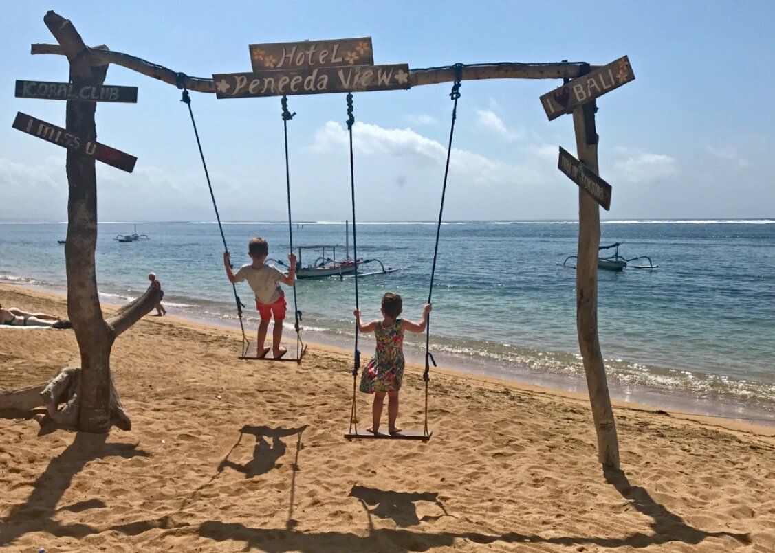 Reis met Kinderen Bali strand