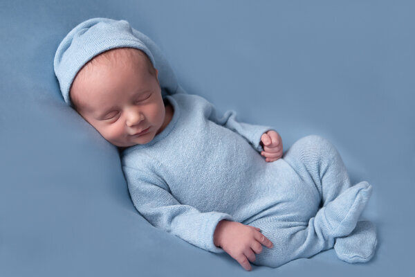 East Brunswick NJ Newborn Photographer Newborn Simple Blue