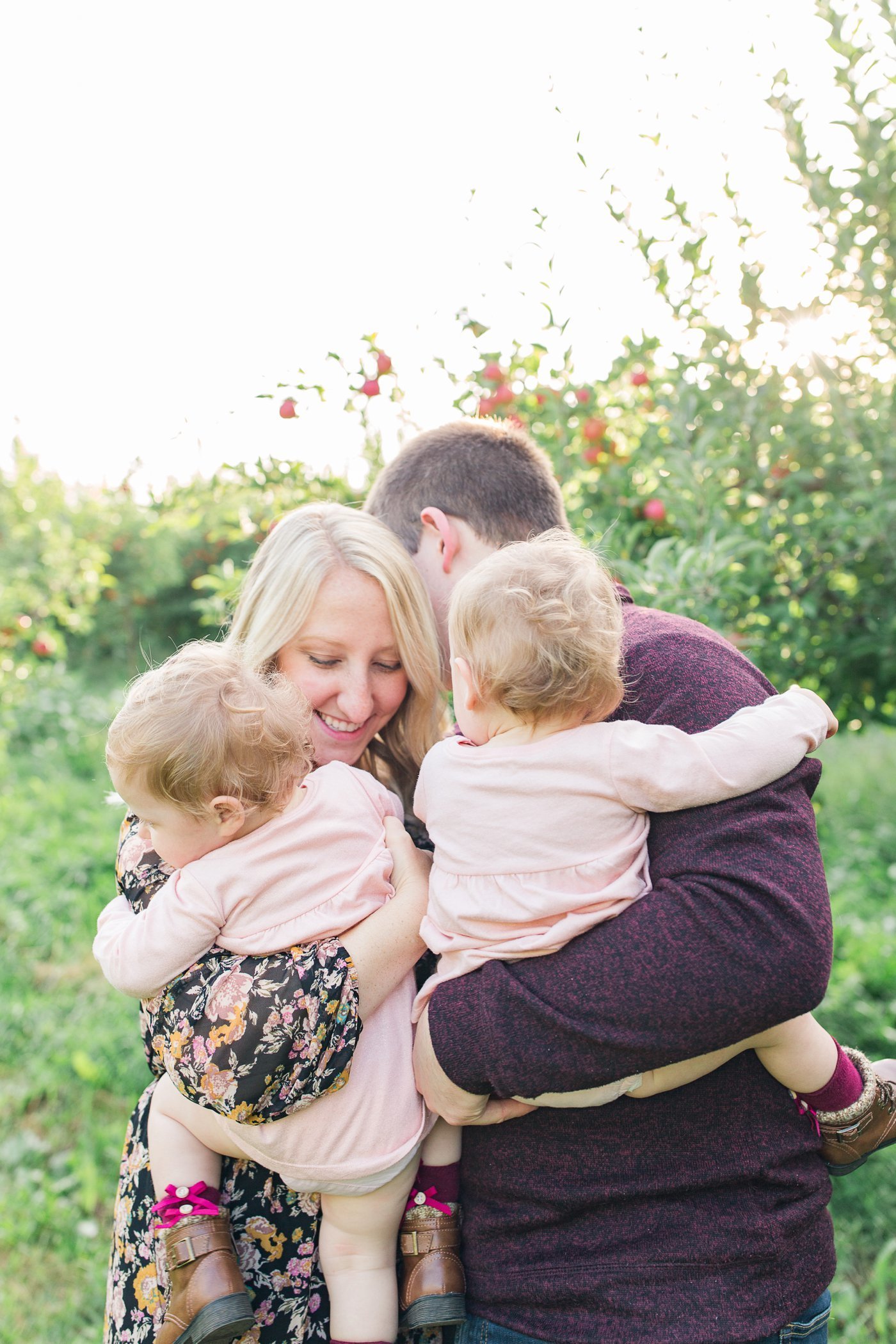 fall-the-apple-farm-victor-new-york-family-portrait-34