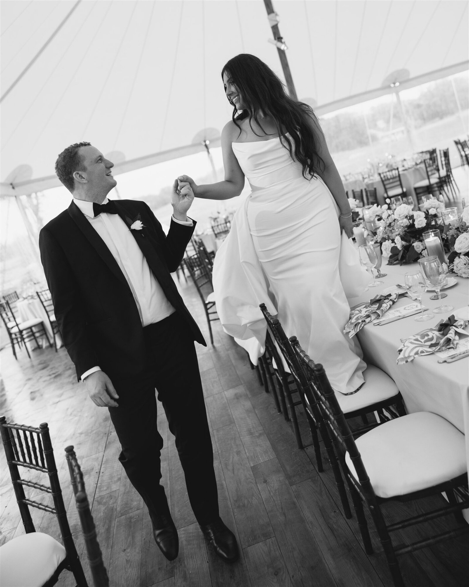 destination-tent-wedding-hanna-walkowaik-photography-1936